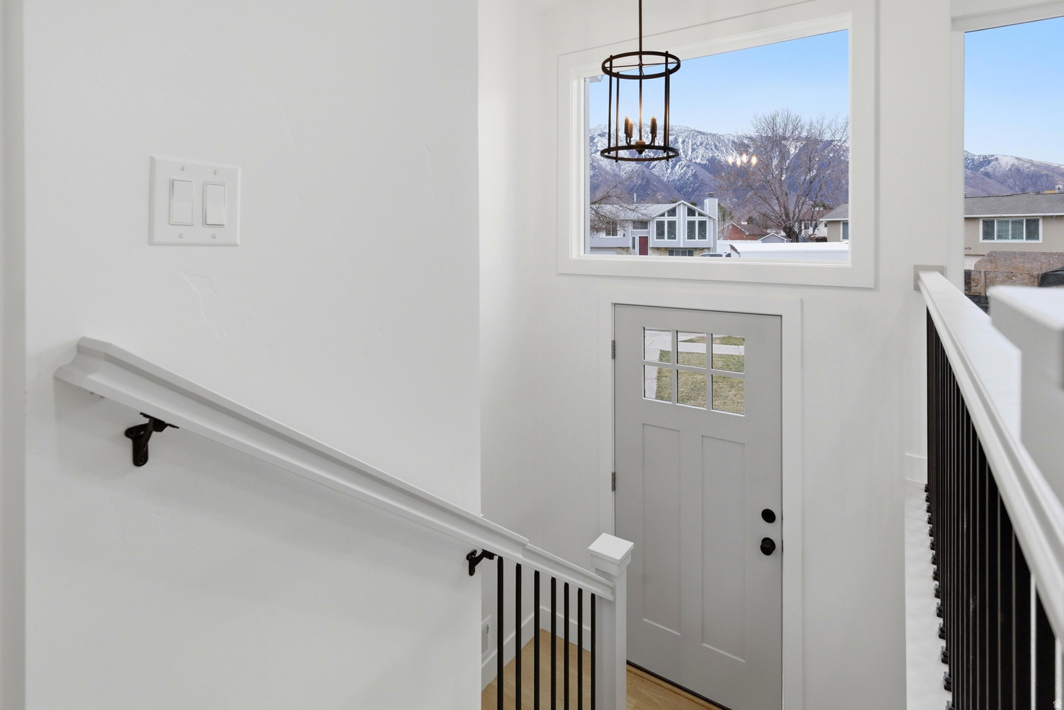 1469 E WINTERWOOD CIR S, Sandy, UT, 84092