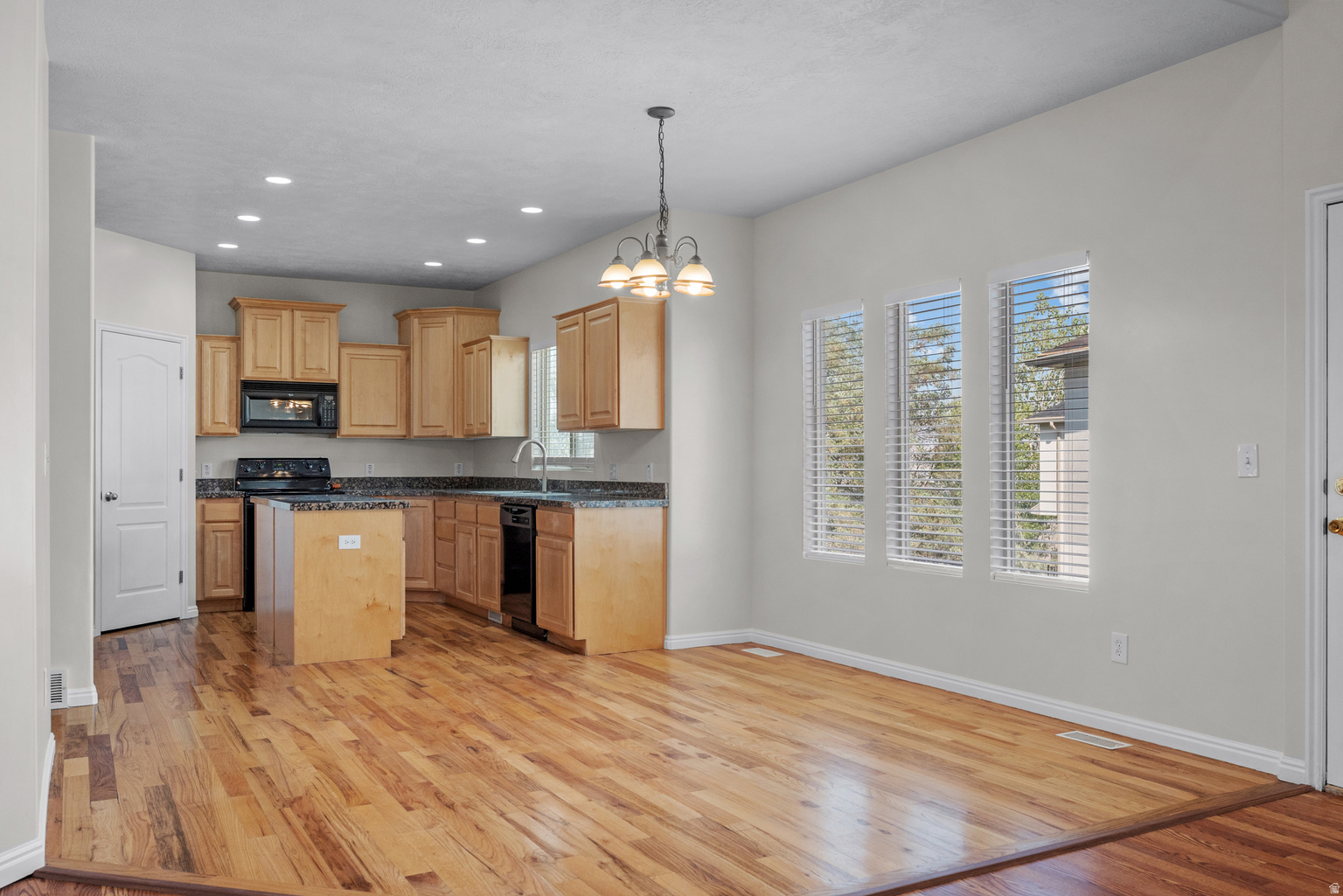 909 E ROSEBUD CT, Draper, UT, 84020