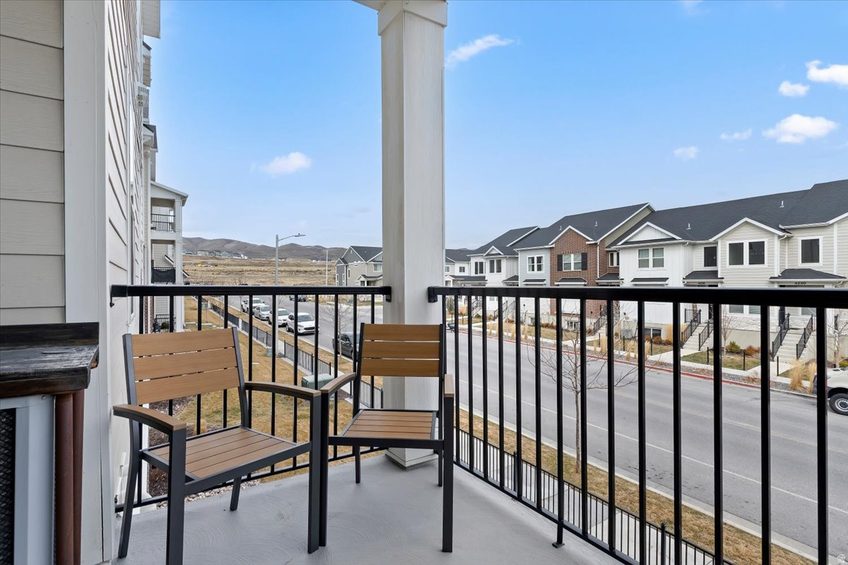 4210 W 1850 N UNIT I-202, Lehi, UT, 84043