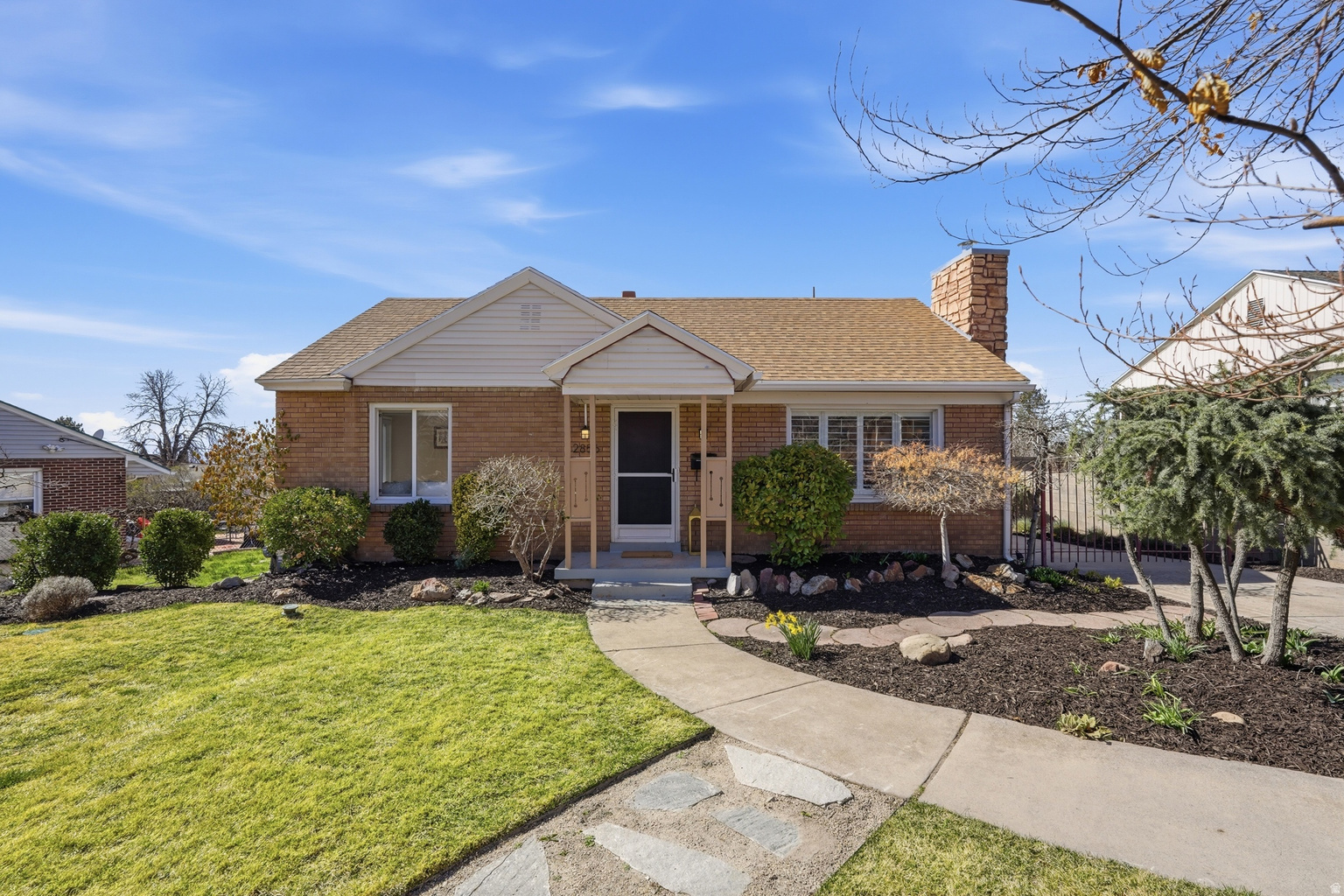 <p>OUR RECENTLY SOLD LISTINGS</p>