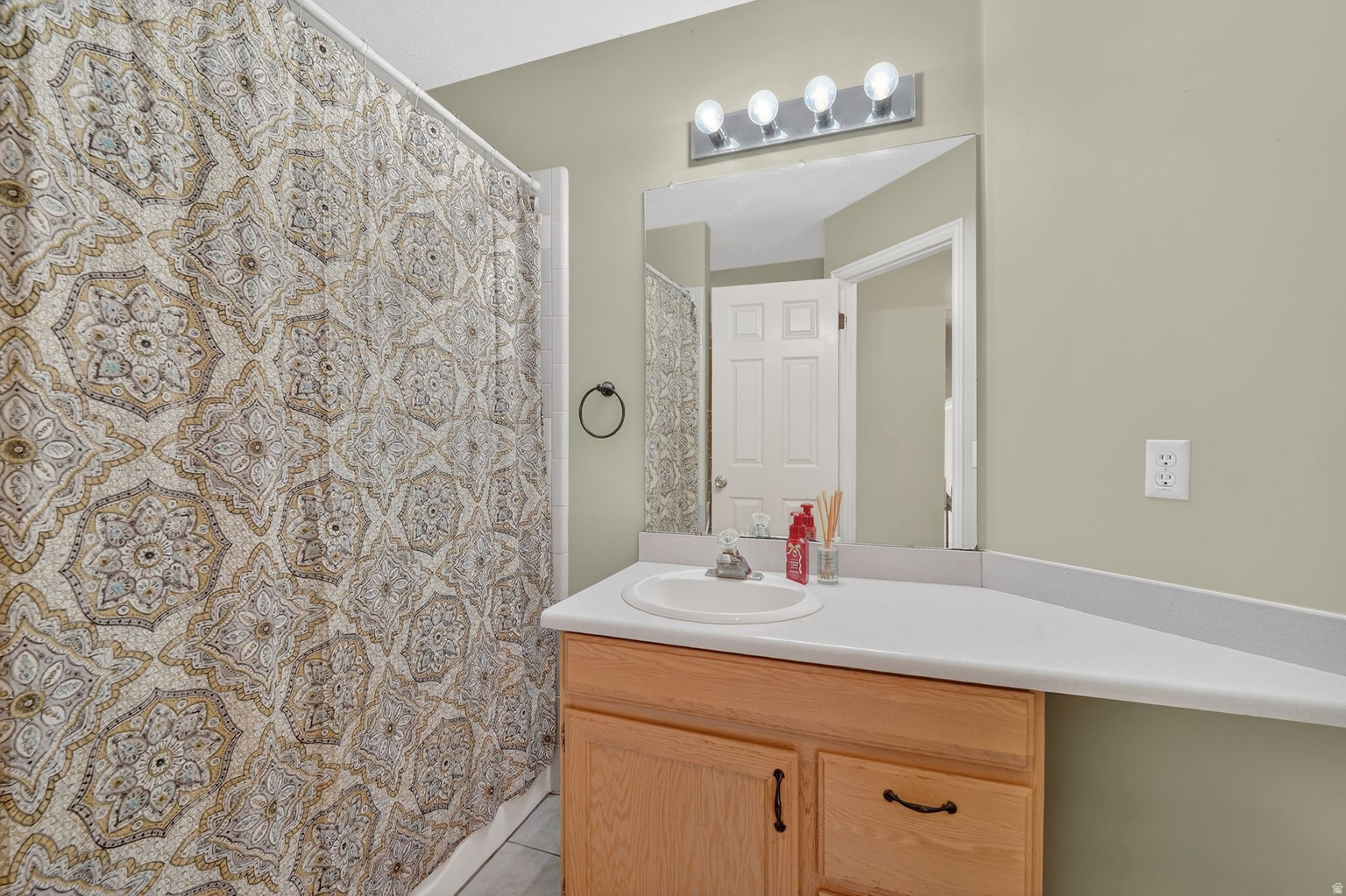 1308 S 150 E, Kaysville, UT, 84037