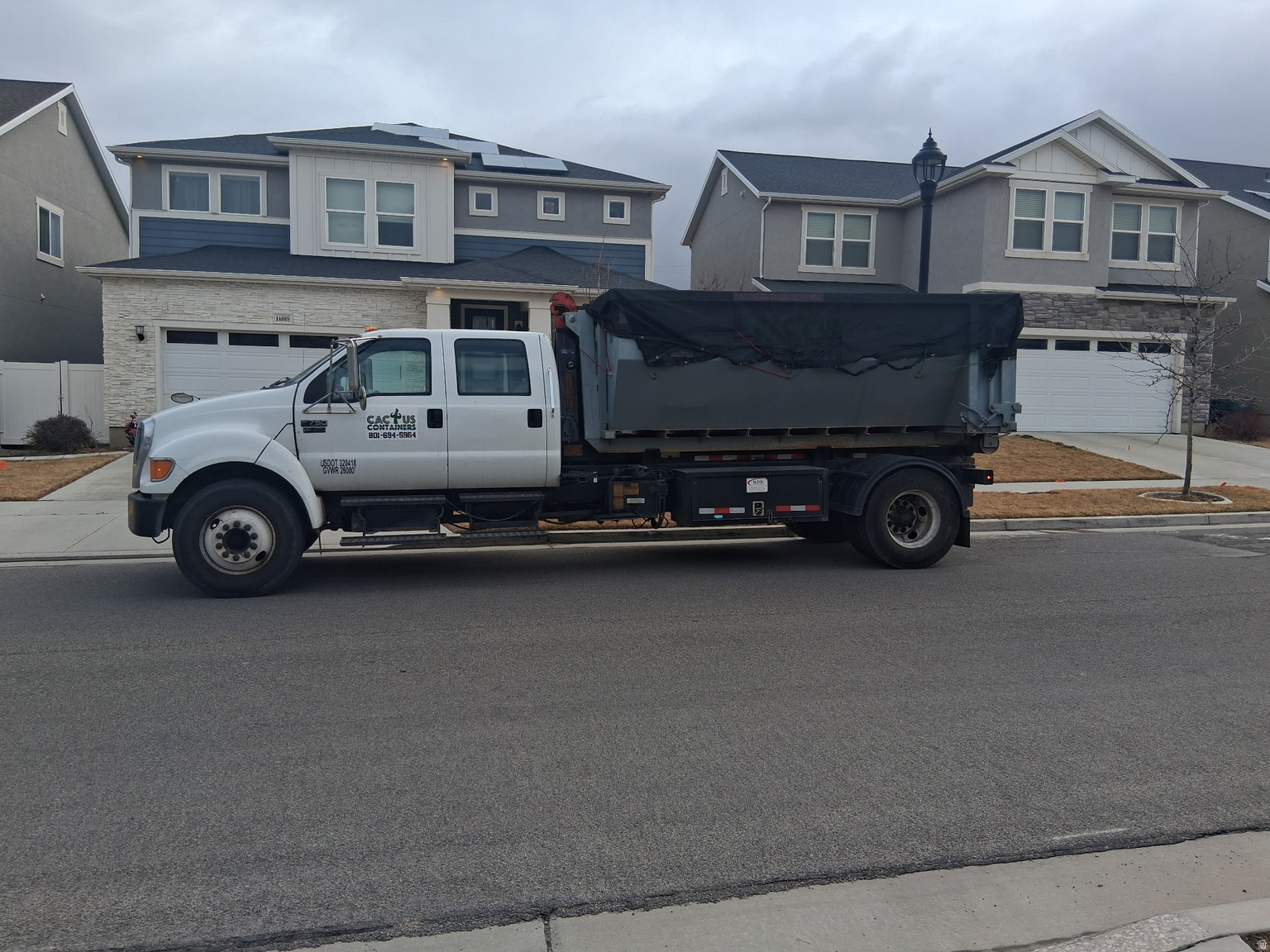 479 W UNIVERSAL CIRCLE CIR, Sandy, UT, 84070