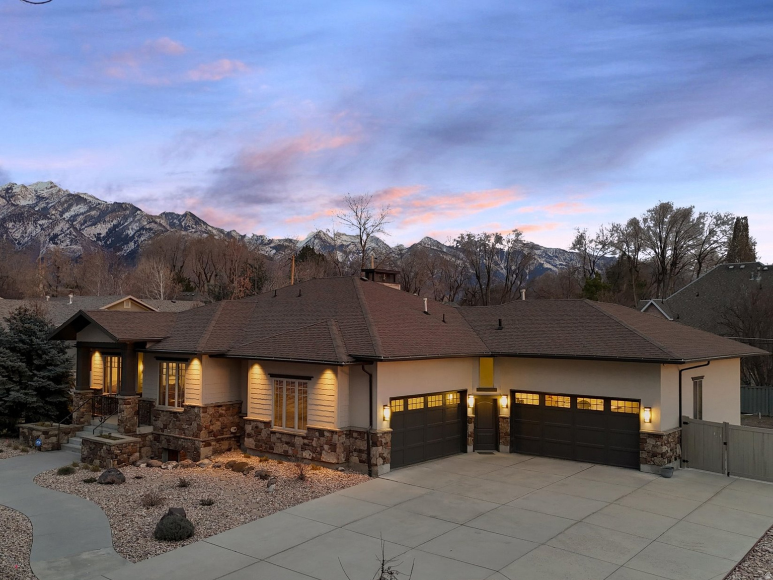 1932 E CHARLESTON LN, Holladay, UT, 84121