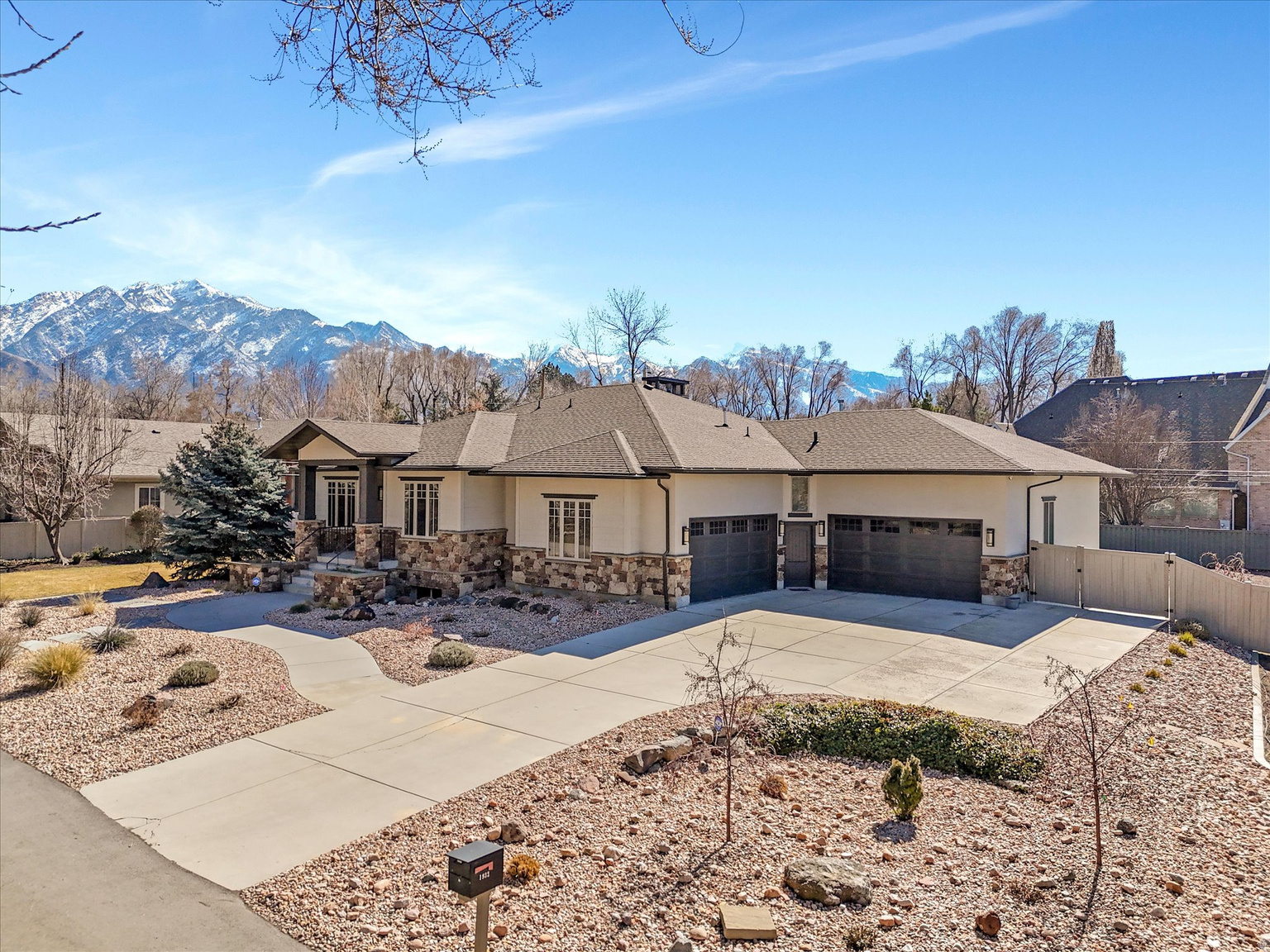 1932 E CHARLESTON LN, Holladay, UT, 84121