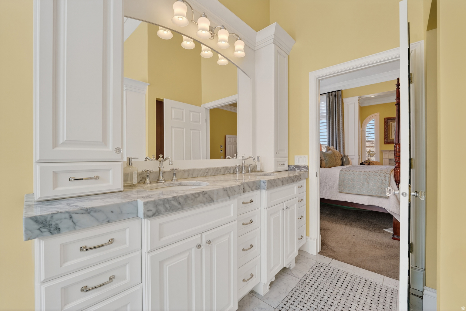 714 E DRAPER HEIGHTS WAY, Draper, UT, 84020