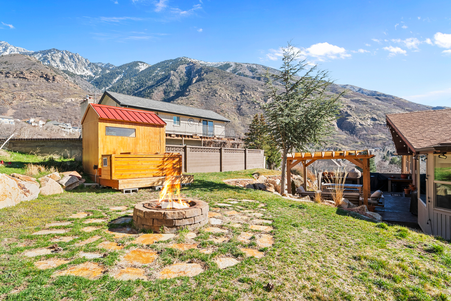 11683 S 2460 E, Sandy, UT, 84092