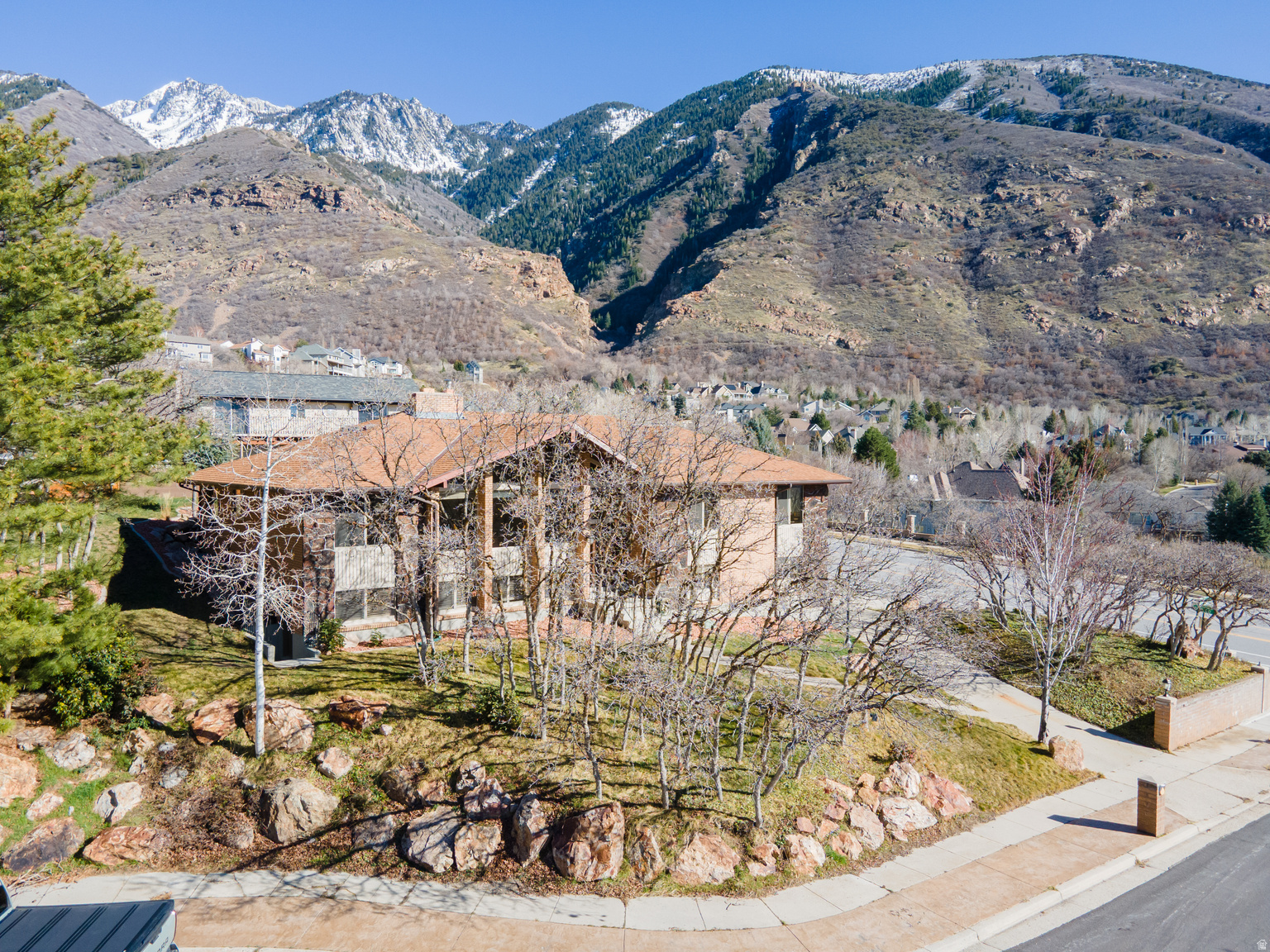 11683 S 2460 E, Sandy, UT, 84092