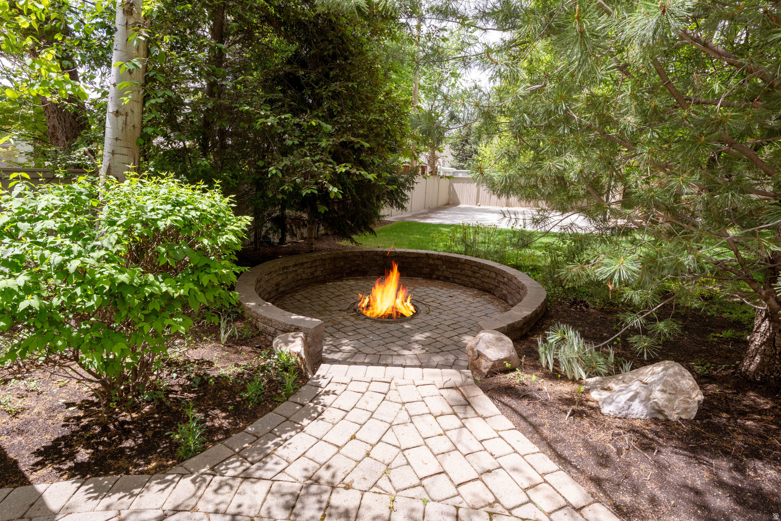 2620 E CASTO LN, Holladay, UT, 84117