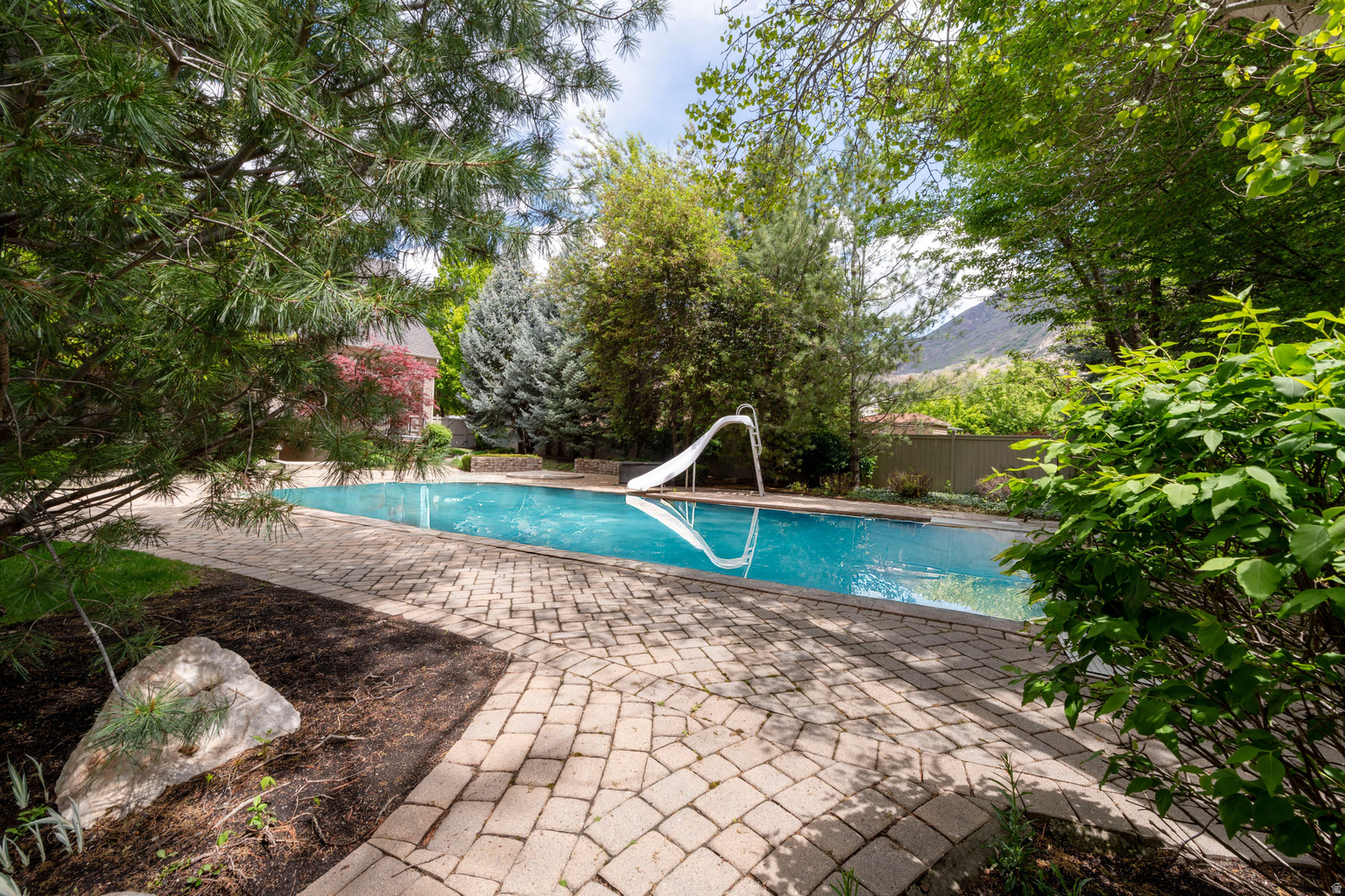 2620 E CASTO LN, Holladay, UT, 84117