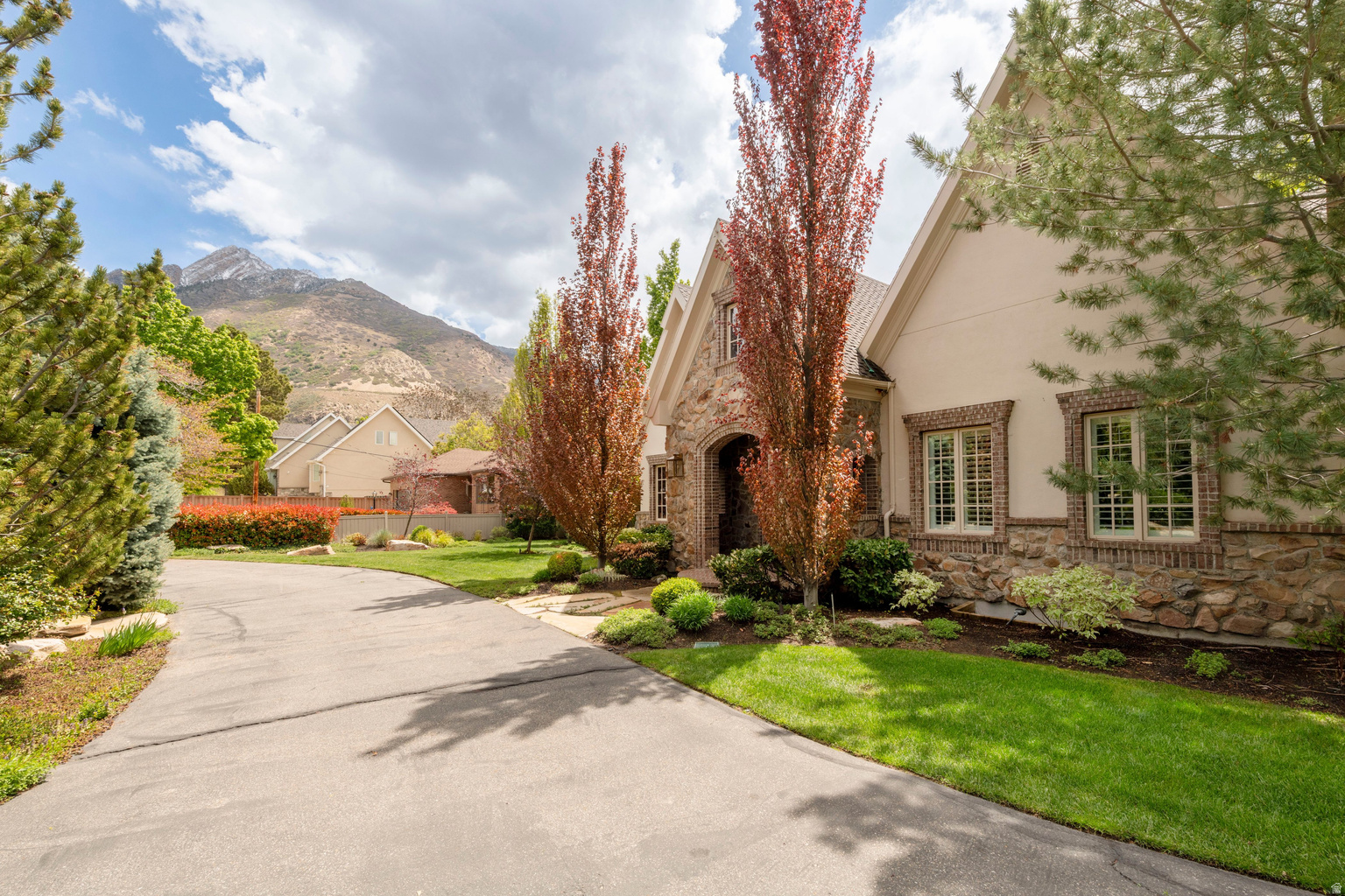 2620 E CASTO LN, Holladay, UT, 84117