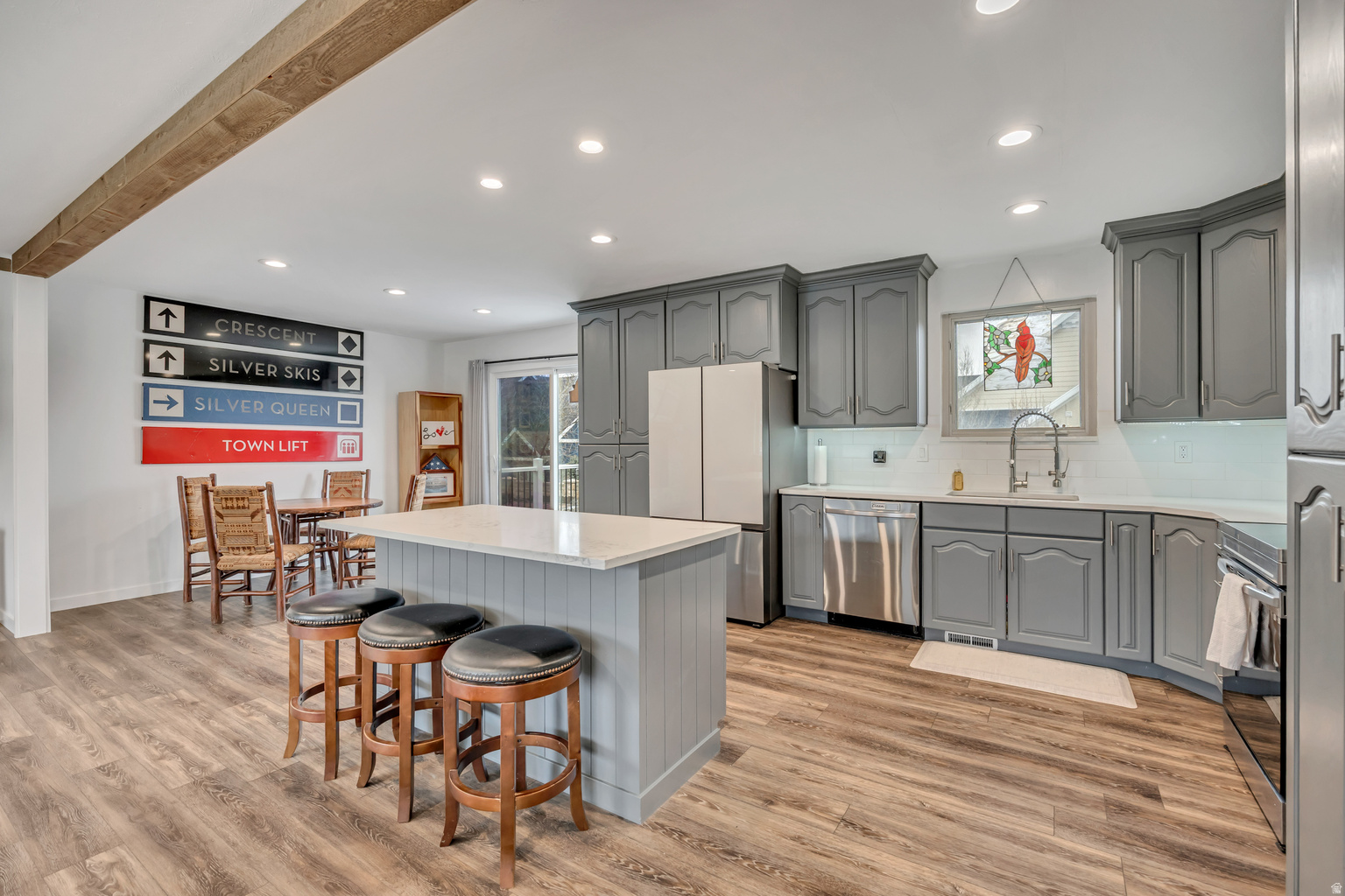 9218 S LAURA ANNE WAY, Sandy, UT, 84094