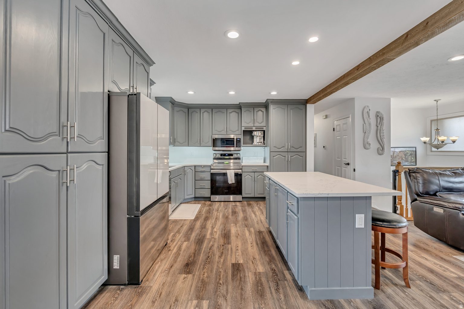 9218 S LAURA ANNE WAY, Sandy, UT, 84094