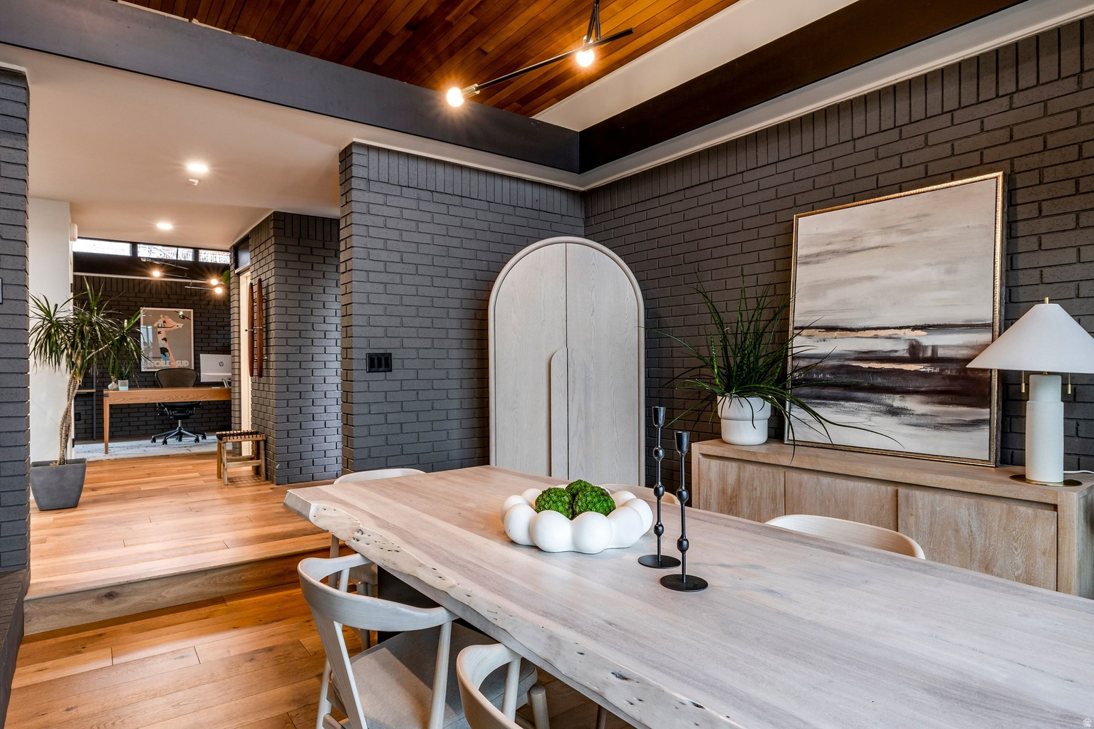 619 N J ST, Salt  Lake  City, UT, 84103