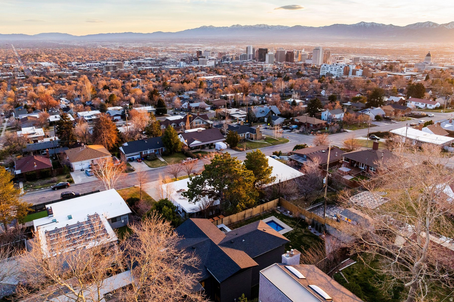 619 N J ST, Salt  Lake  City, UT, 84103