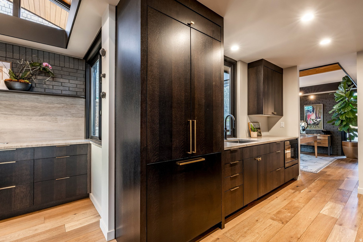 619 N J ST, Salt  Lake  City, UT, 84103