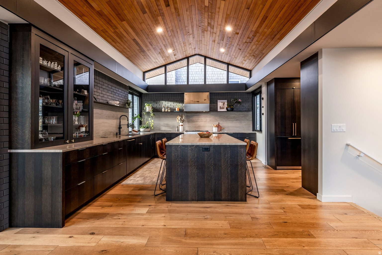 619 N J ST, Salt  Lake  City, UT, 84103