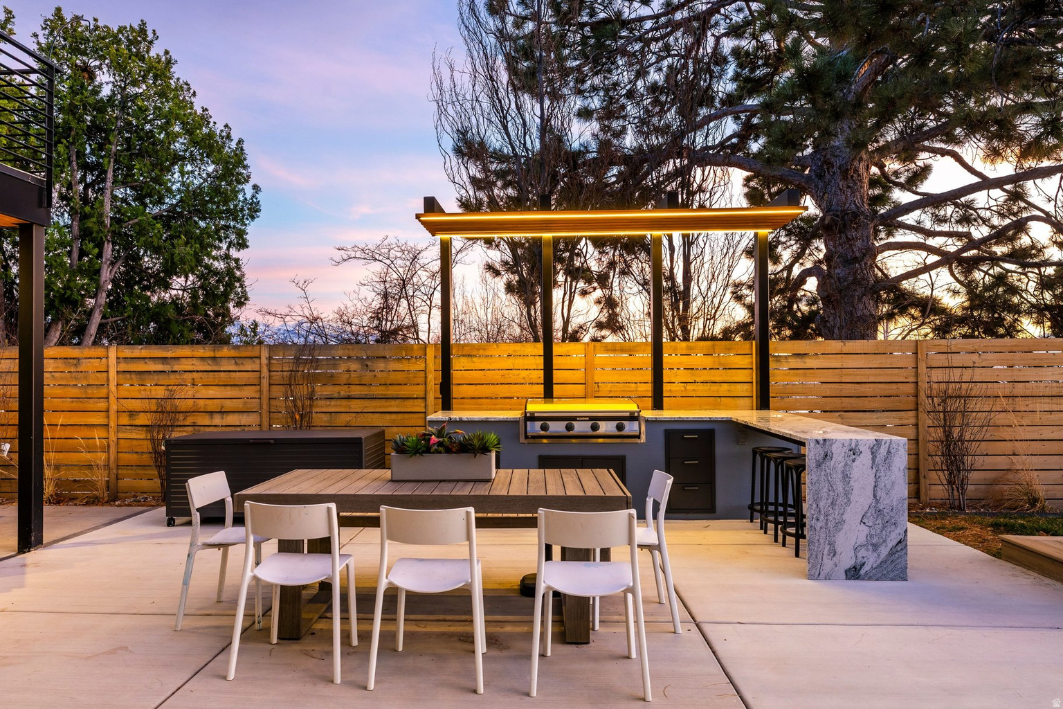 619 N J ST, Salt  Lake  City, UT, 84103