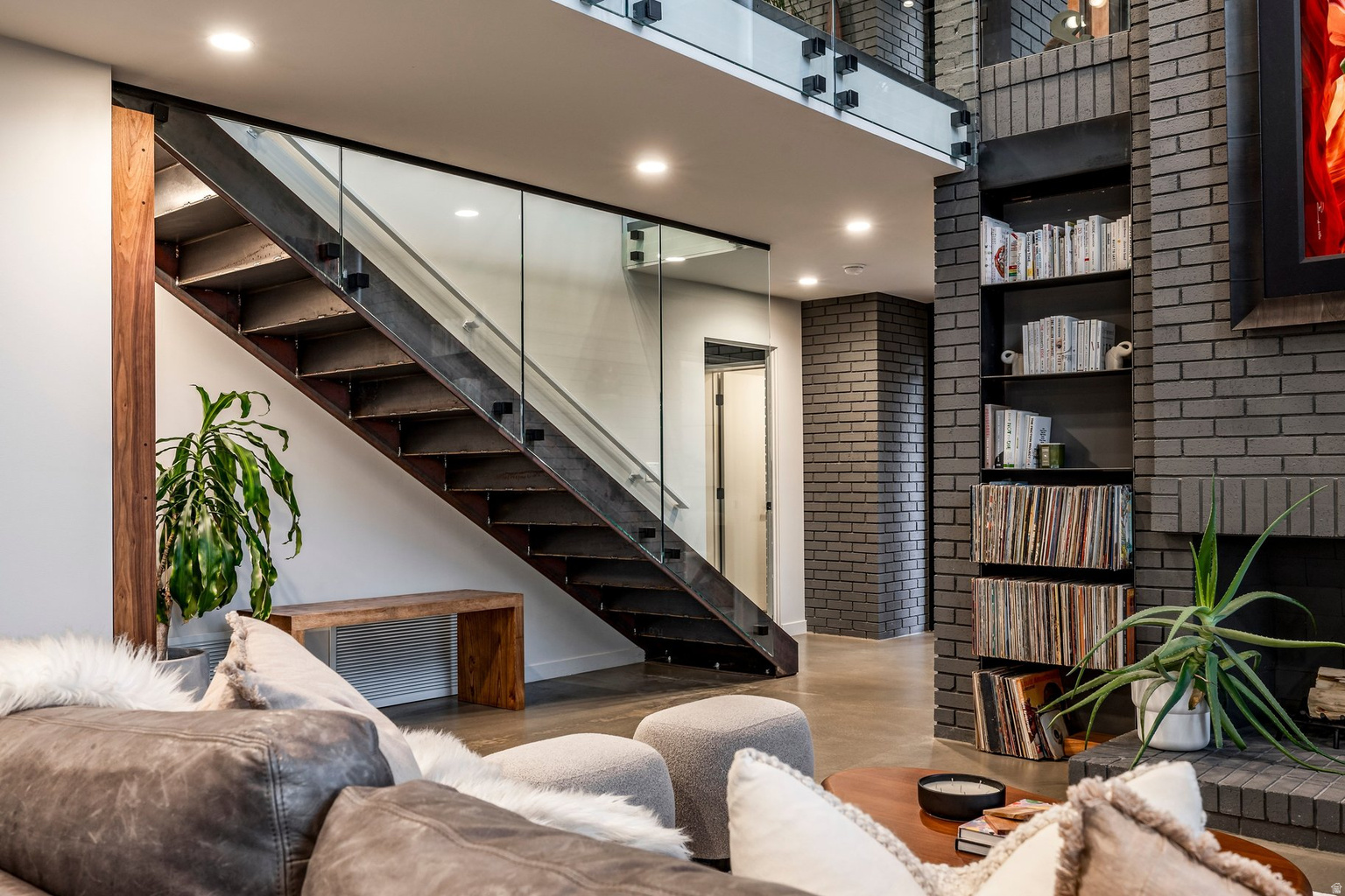 619 N J ST, Salt  Lake  City, UT, 84103