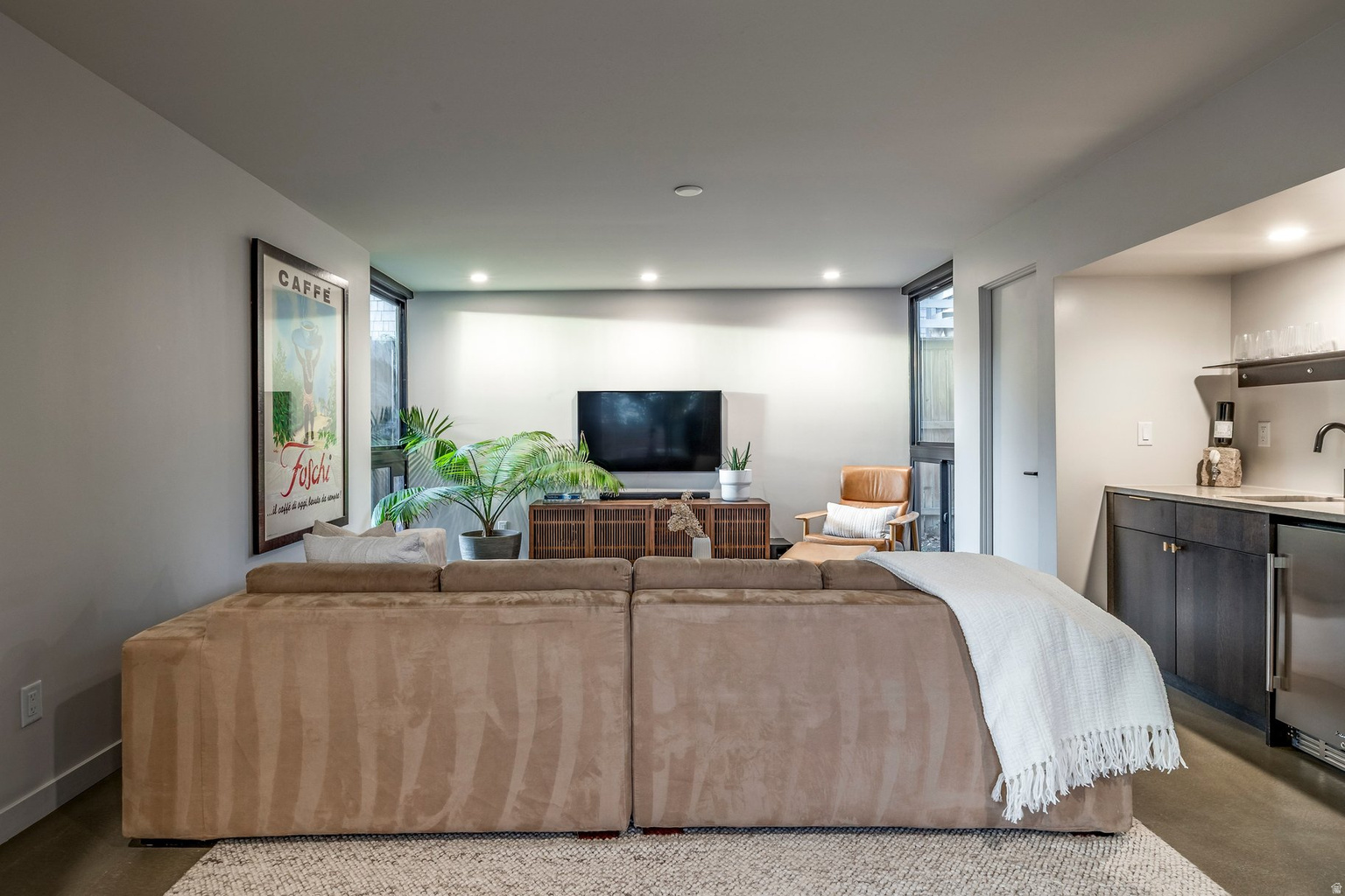 619 N J ST, Salt  Lake  City, UT, 84103