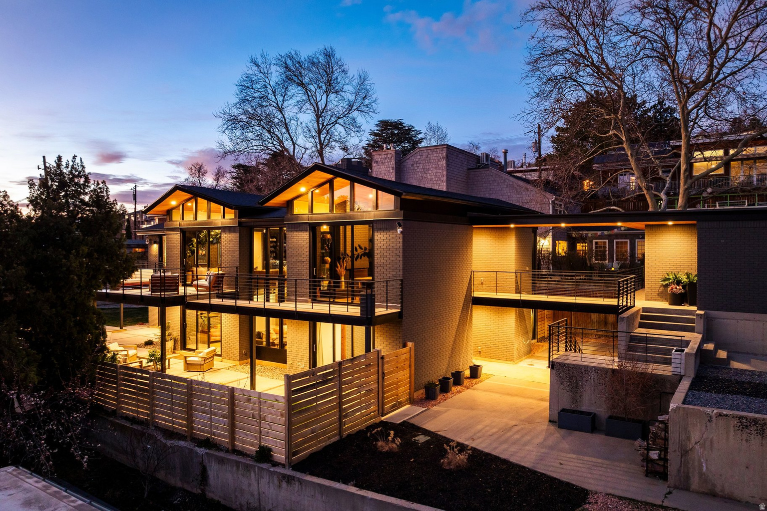 1002 E ELM AVE S, Salt  Lake  City, UT, 84106