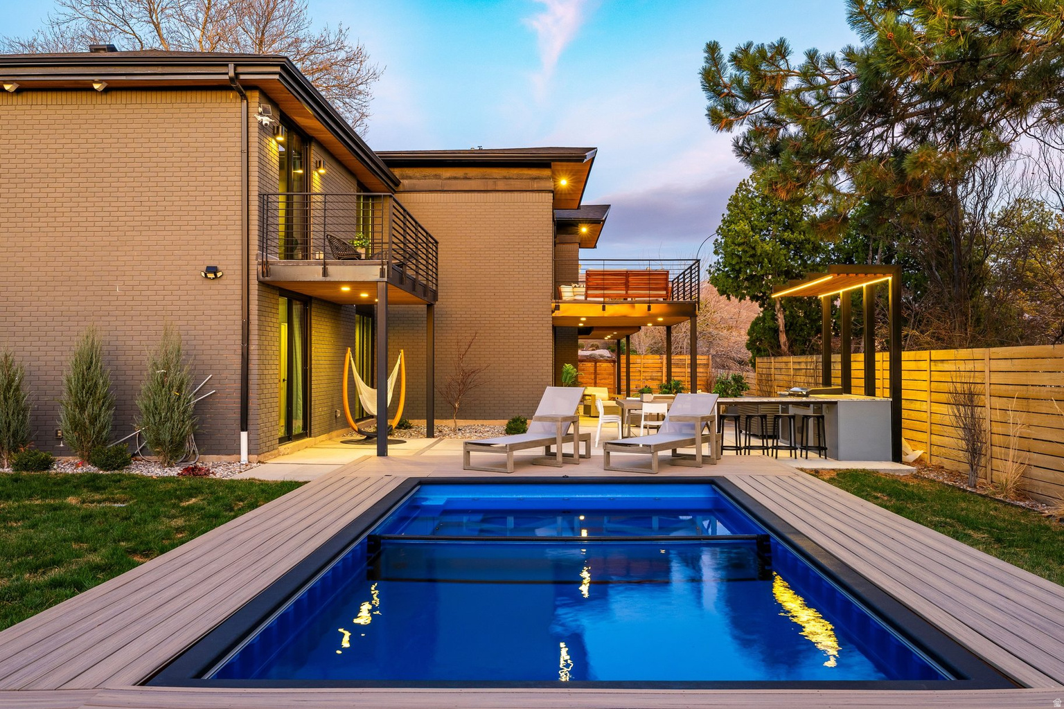 619 N J ST, Salt  Lake  City, UT, 84103