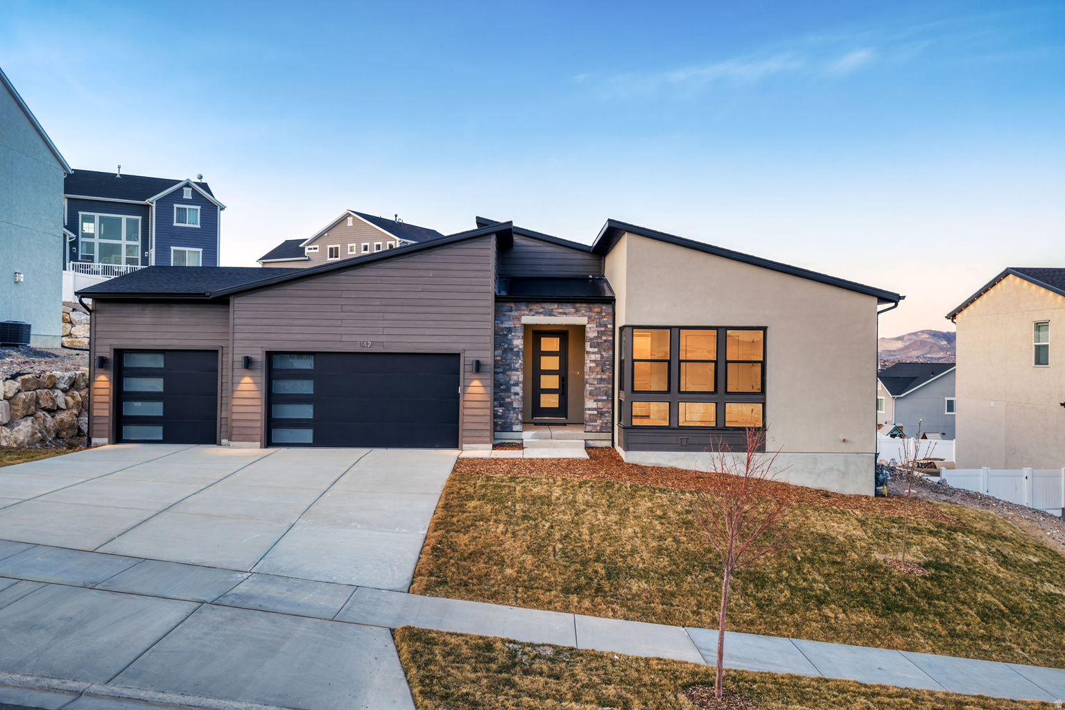 712 W BLUE MOUNTAIN DR, Saratoga  Springs, UT, 84045