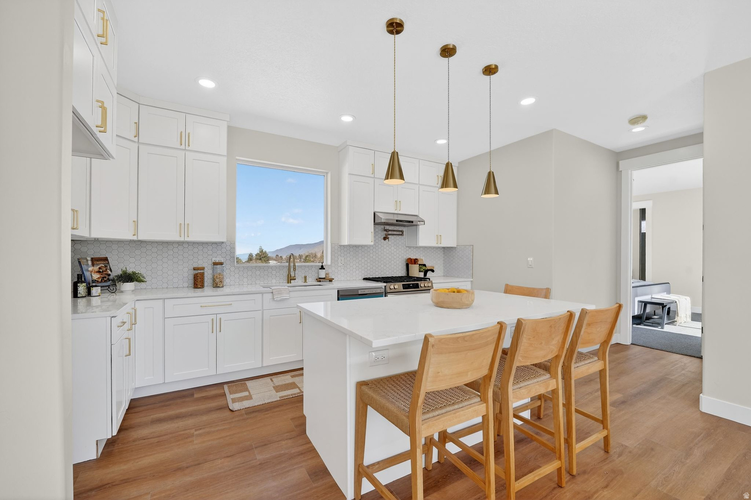 594 E SKYLINE, Tooele, UT, 84074