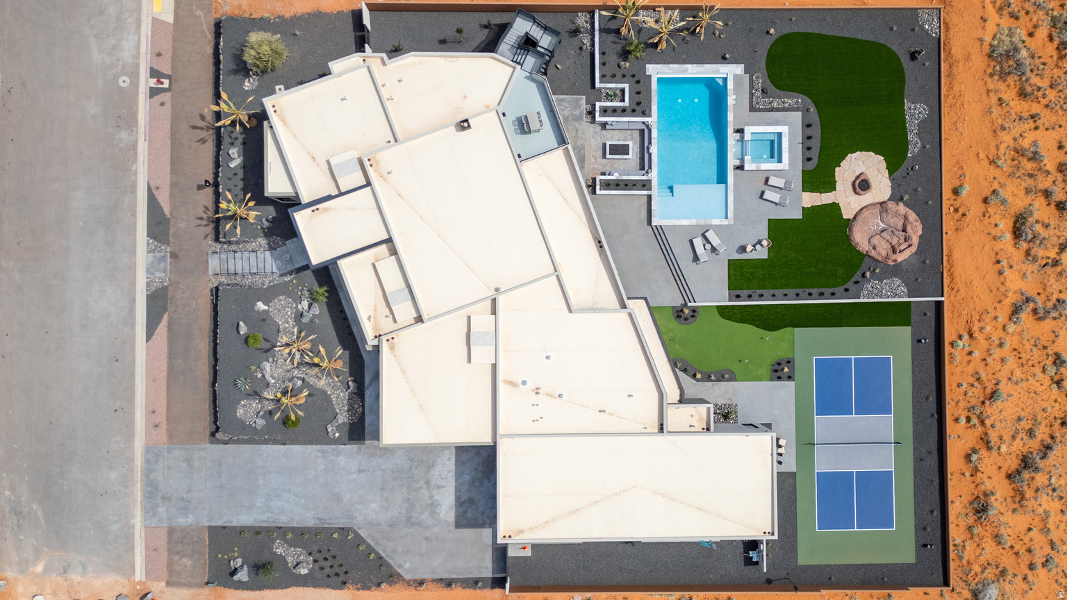 5657 W SCATTERED STARS WAY, Hurricane, UT, 84737