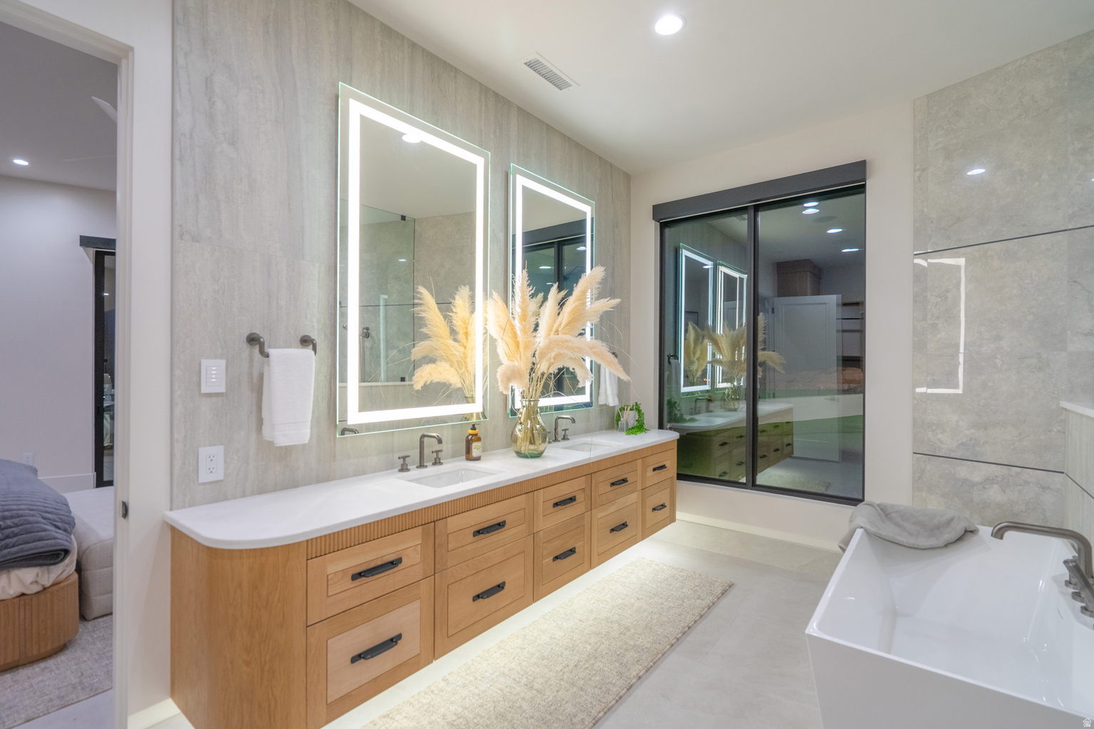 5657 W SCATTERED STARS WAY, Hurricane, UT, 84737