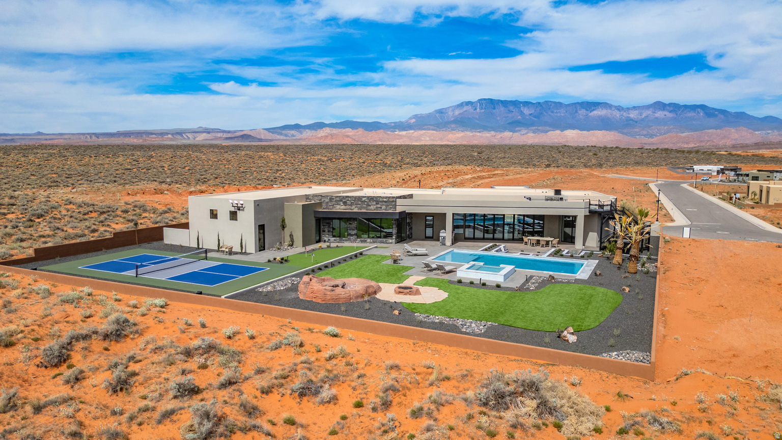 5657 W SCATTERED STARS WAY, Hurricane, UT, 84737