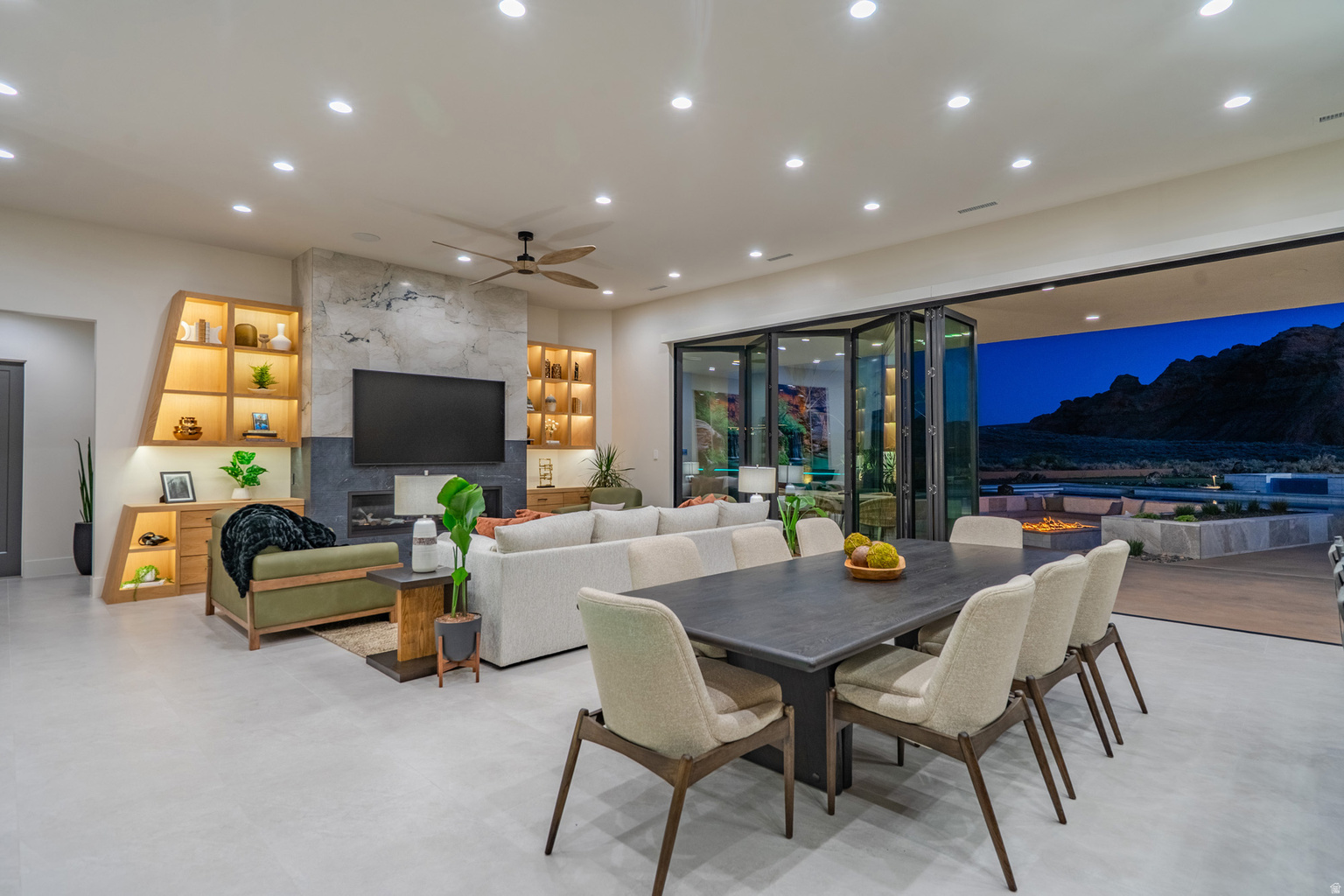 5657 W SCATTERED STARS WAY, Hurricane, UT, 84737