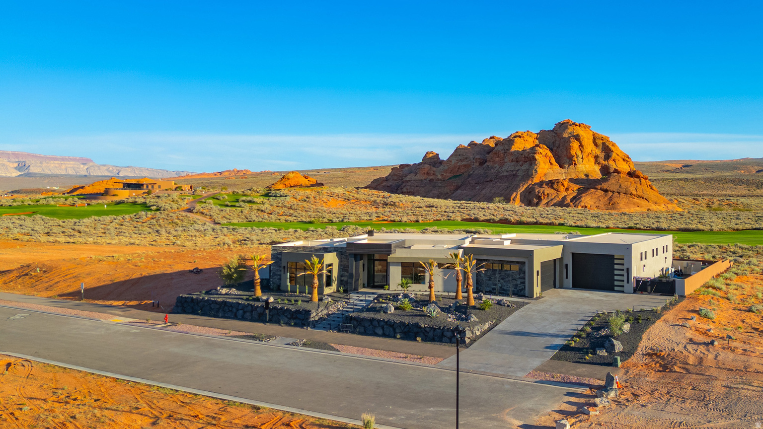 5657 W SCATTERED STARS WAY, Hurricane, UT, 84737