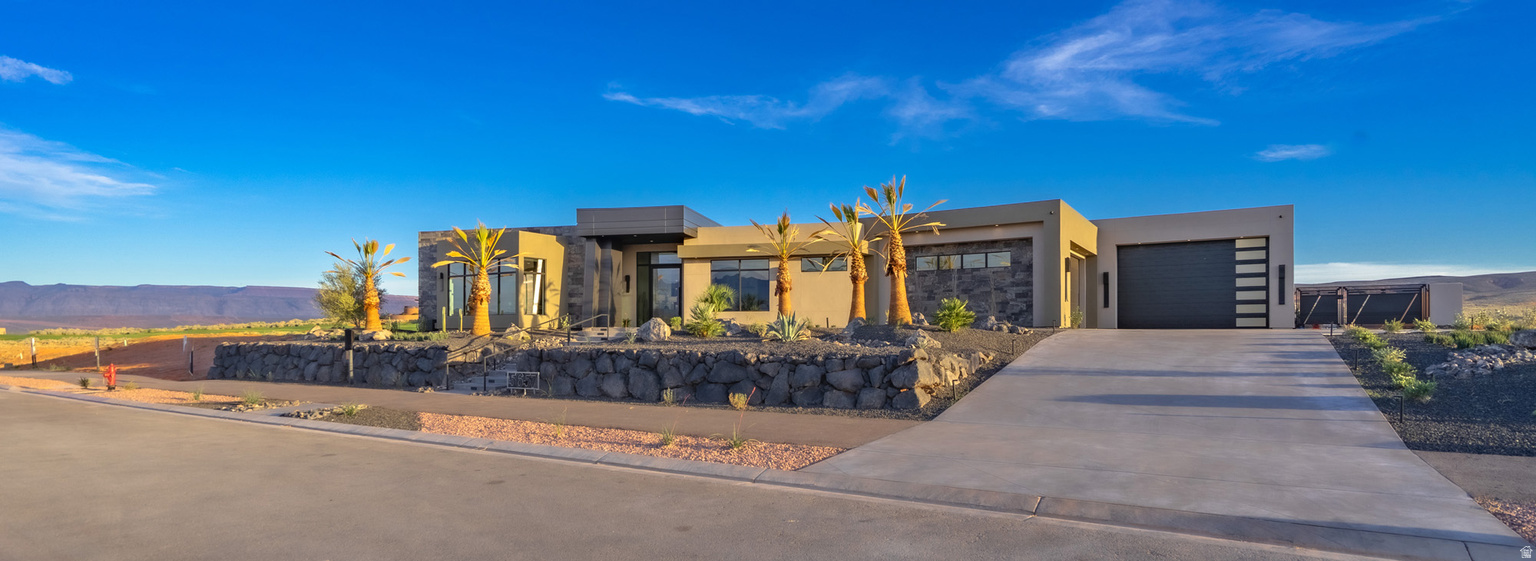 5657 W SCATTERED STARS WAY, Hurricane, UT, 84737