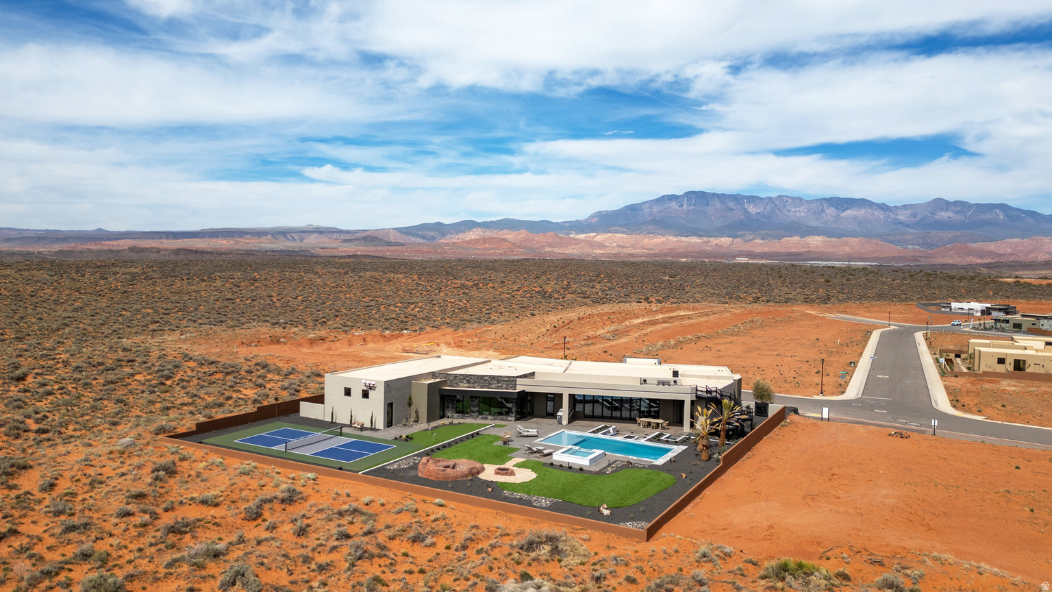 5657 W SCATTERED STARS WAY, Hurricane, UT, 84737