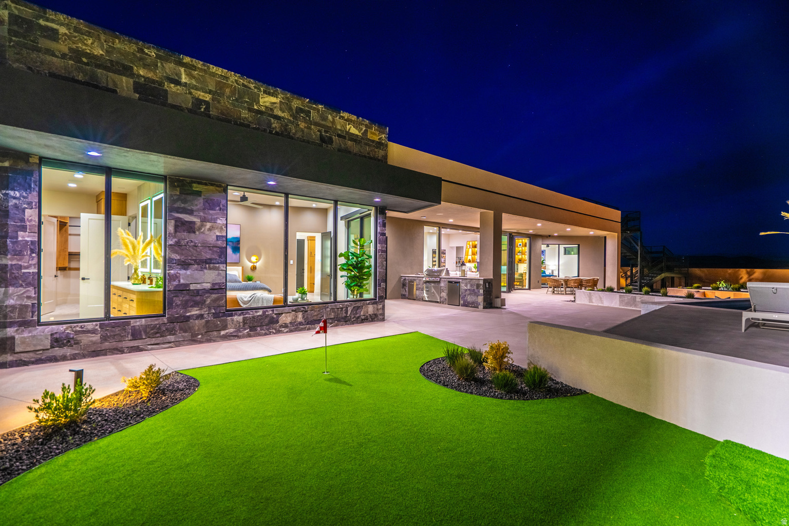 5657 W SCATTERED STARS WAY, Hurricane, UT, 84737