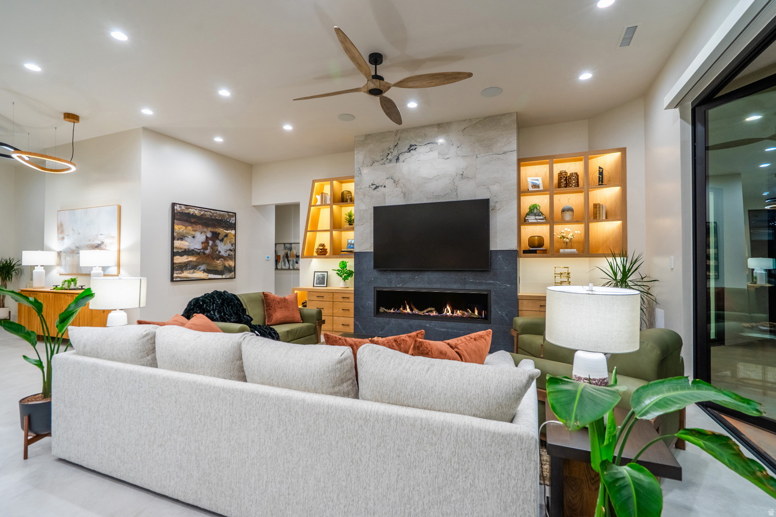 5657 W SCATTERED STARS WAY, Hurricane, UT, 84737