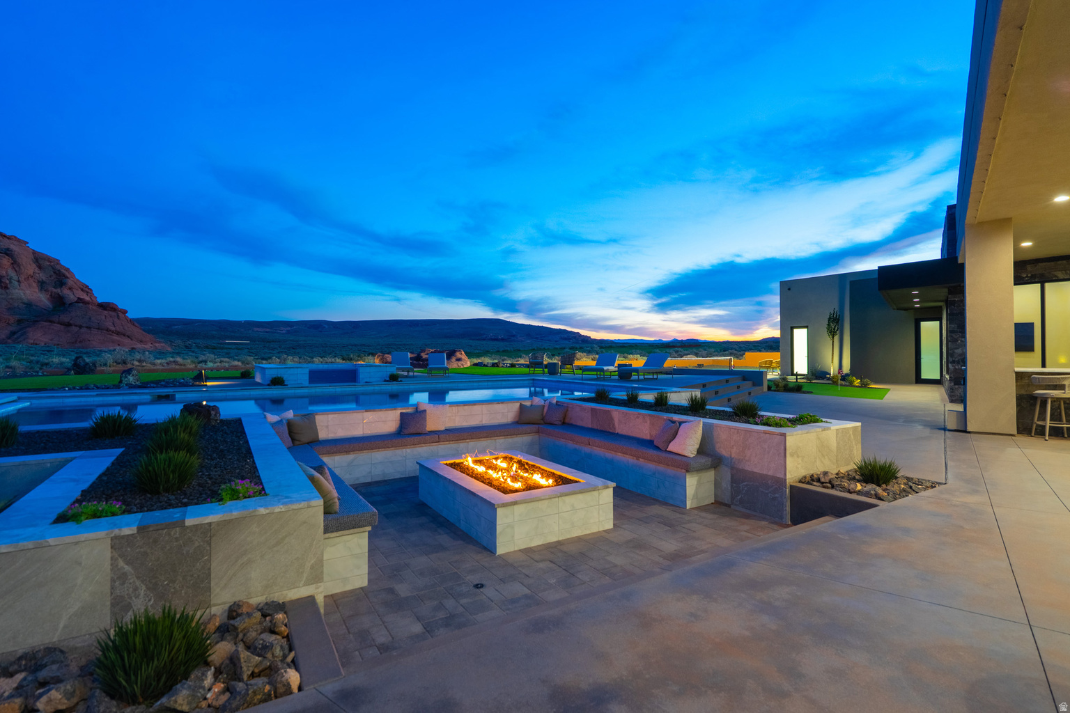 5657 W SCATTERED STARS WAY, Hurricane, UT, 84737