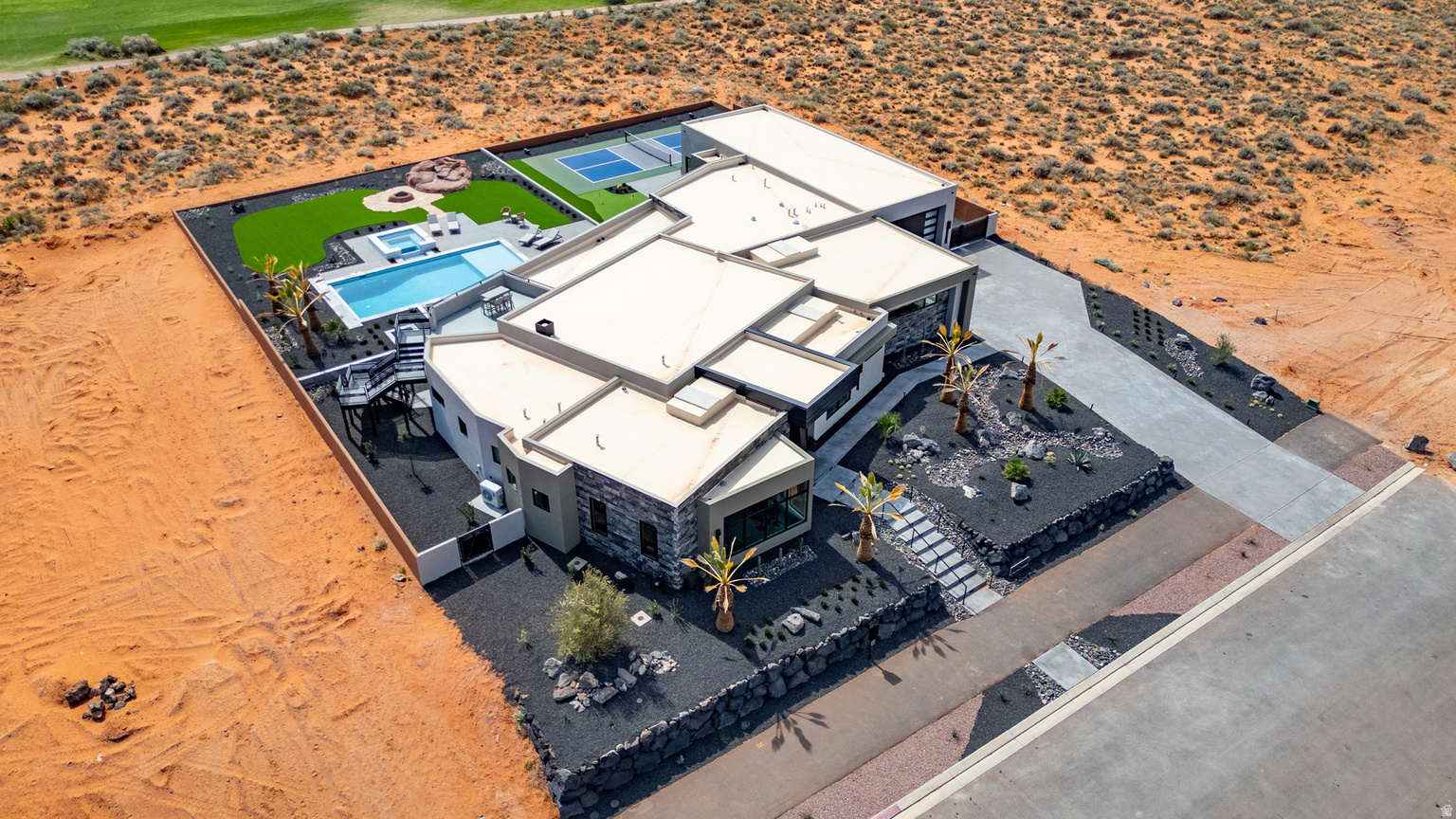 5657 W SCATTERED STARS WAY, Hurricane, UT, 84737