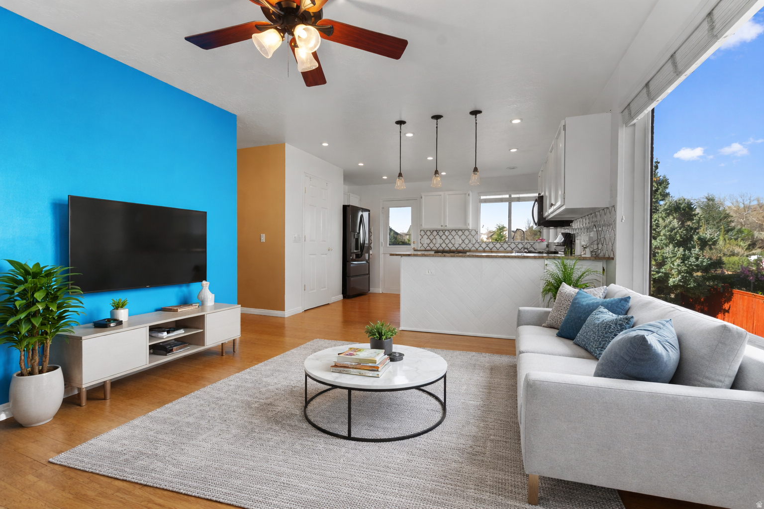 1447 E EDGECLIFF DR, Sandy, UT, 84092