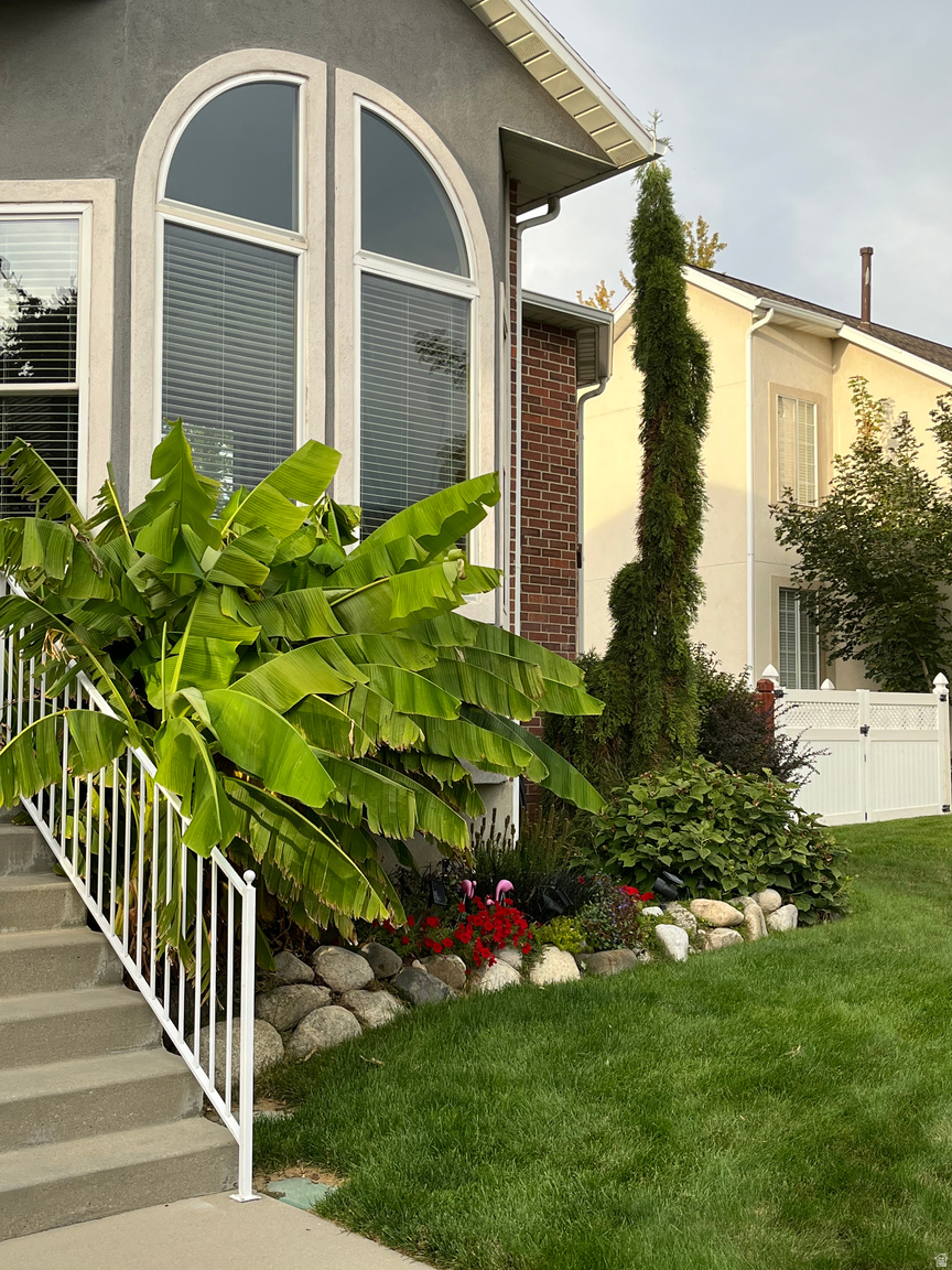 1447 E EDGECLIFF DR, Sandy, UT, 84092