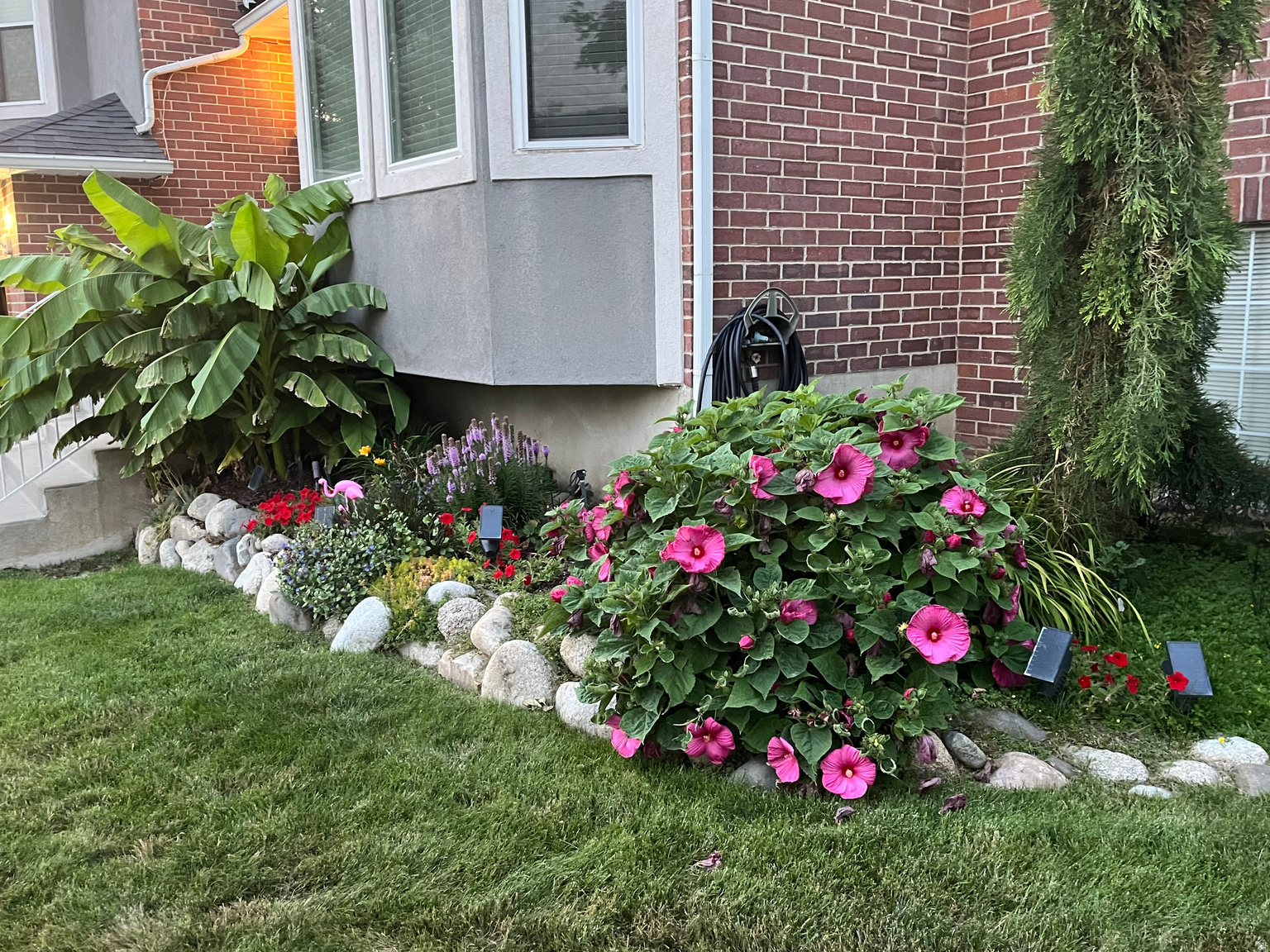 1447 E EDGECLIFF DR, Sandy, UT, 84092