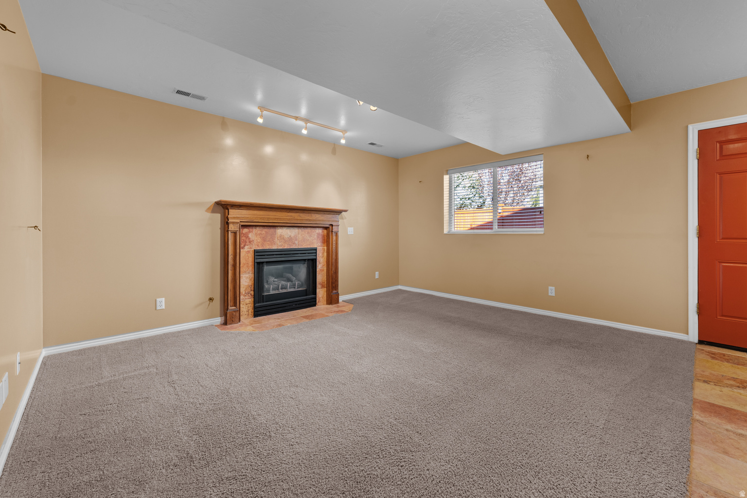 1447 E EDGECLIFF DR, Sandy, UT, 84092