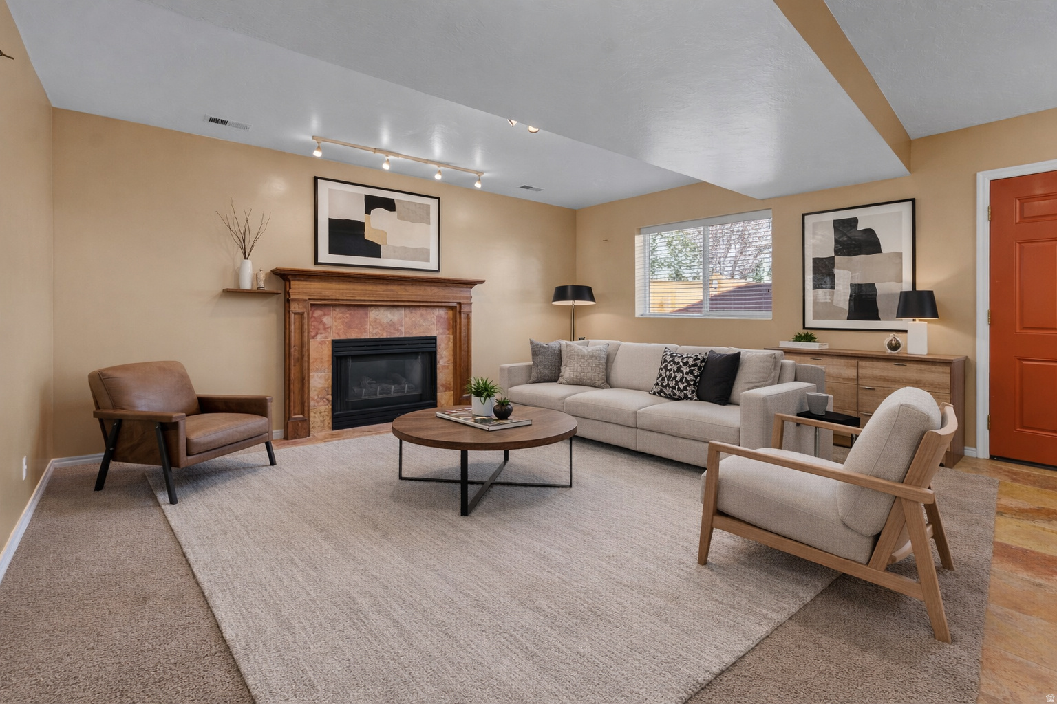 1447 E EDGECLIFF DR, Sandy, UT, 84092