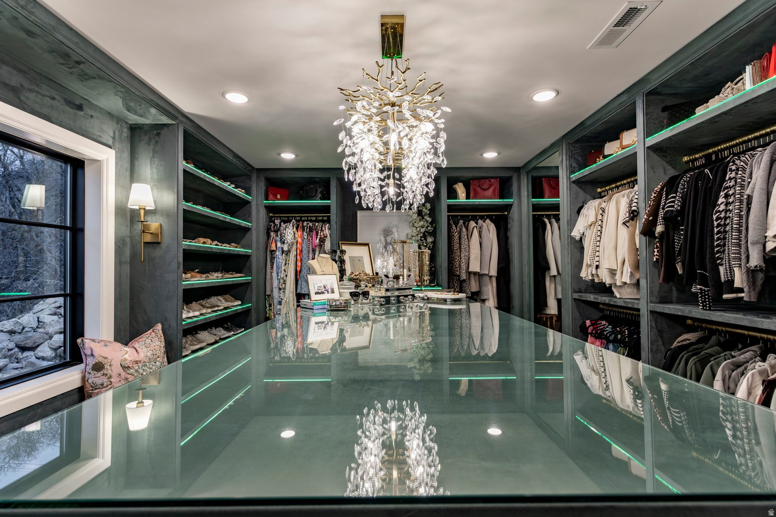 4605 S LEDGEMONT DR E, Salt  Lake  City, UT, 84124