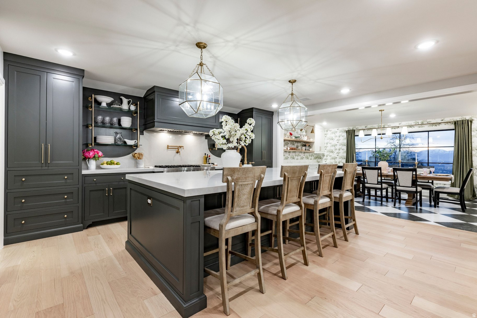 4605 S LEDGEMONT DR E, Salt  Lake  City, UT, 84124