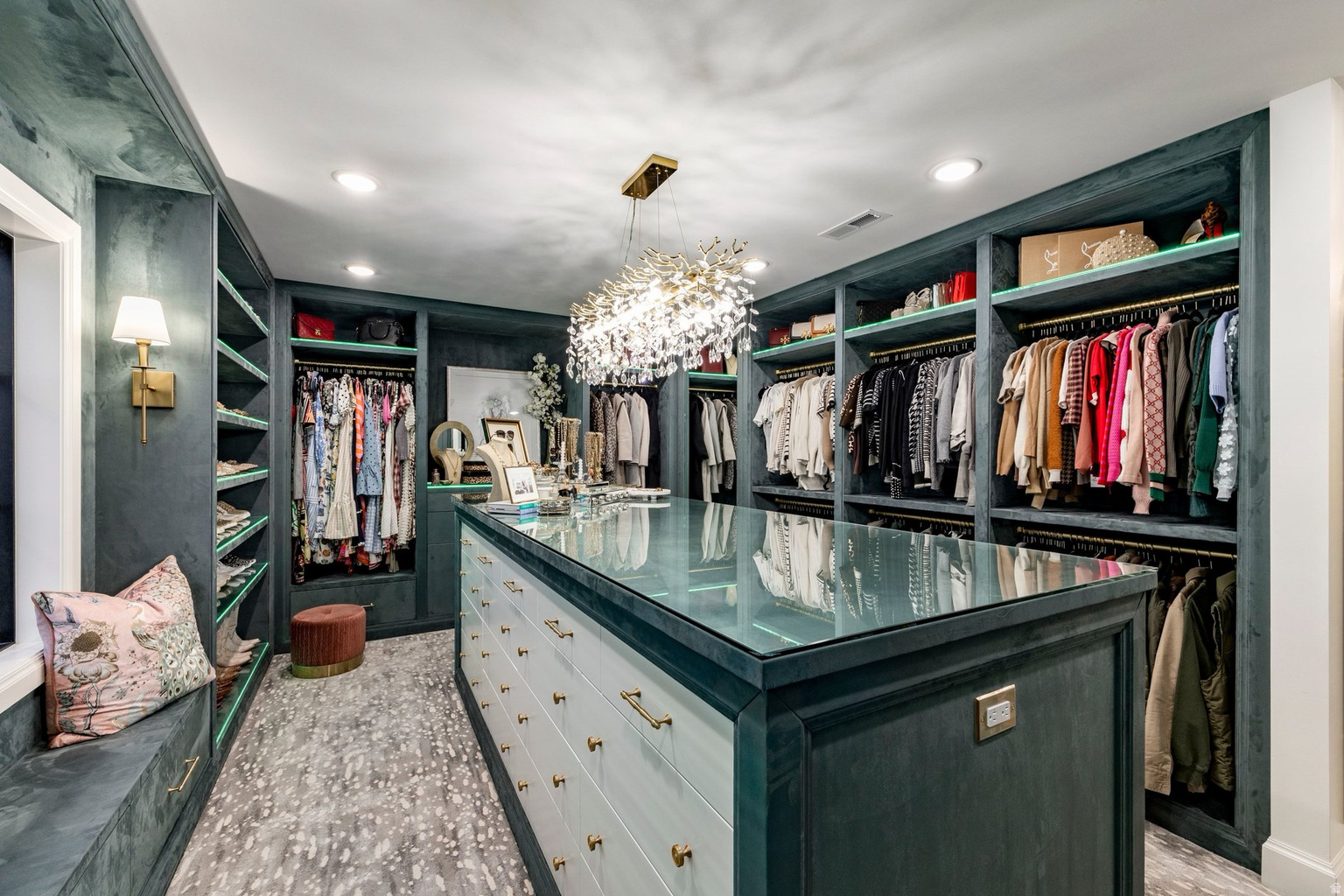 4605 S LEDGEMONT DR E, Salt  Lake  City, UT, 84124