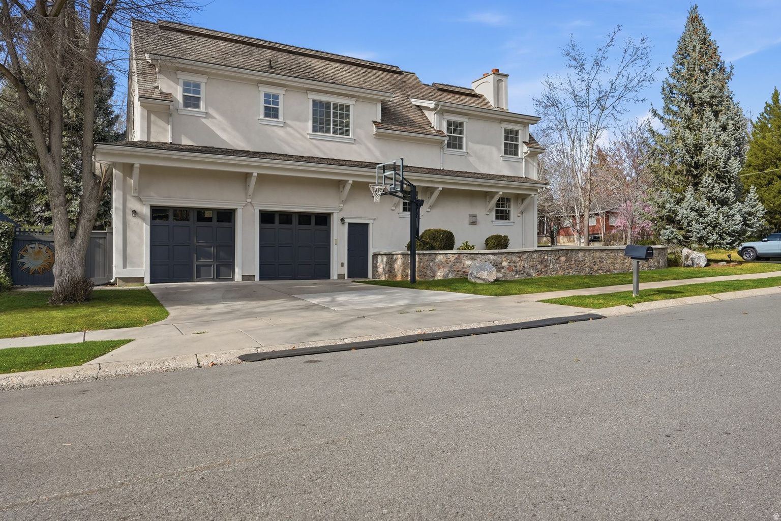 5088 S WANDER LN, Holladay, UT, 84117