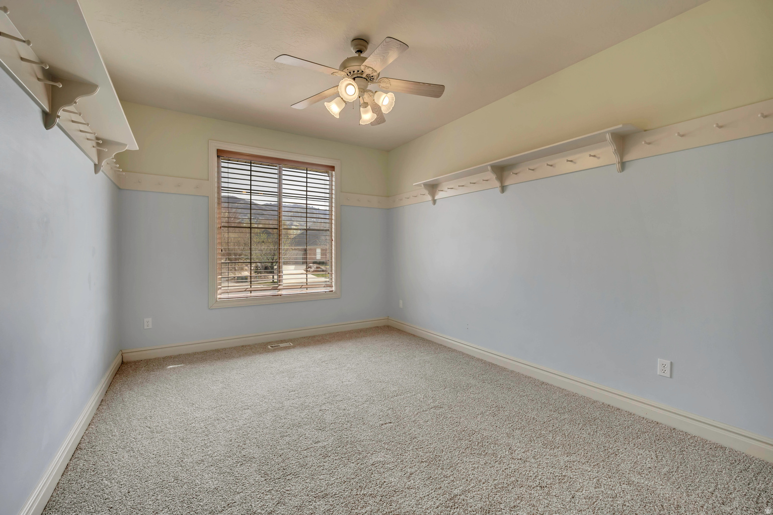 1653 E PEAR ORCHARD CT, Draper, UT, 84020