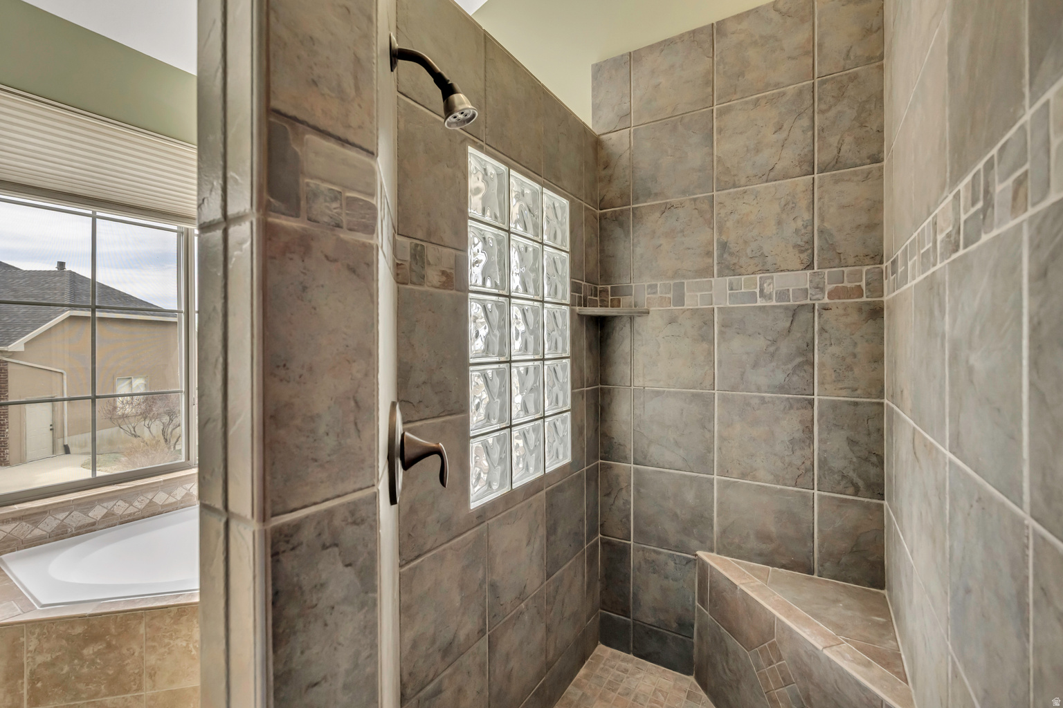 1653 E PEAR ORCHARD CT, Draper, UT, 84020