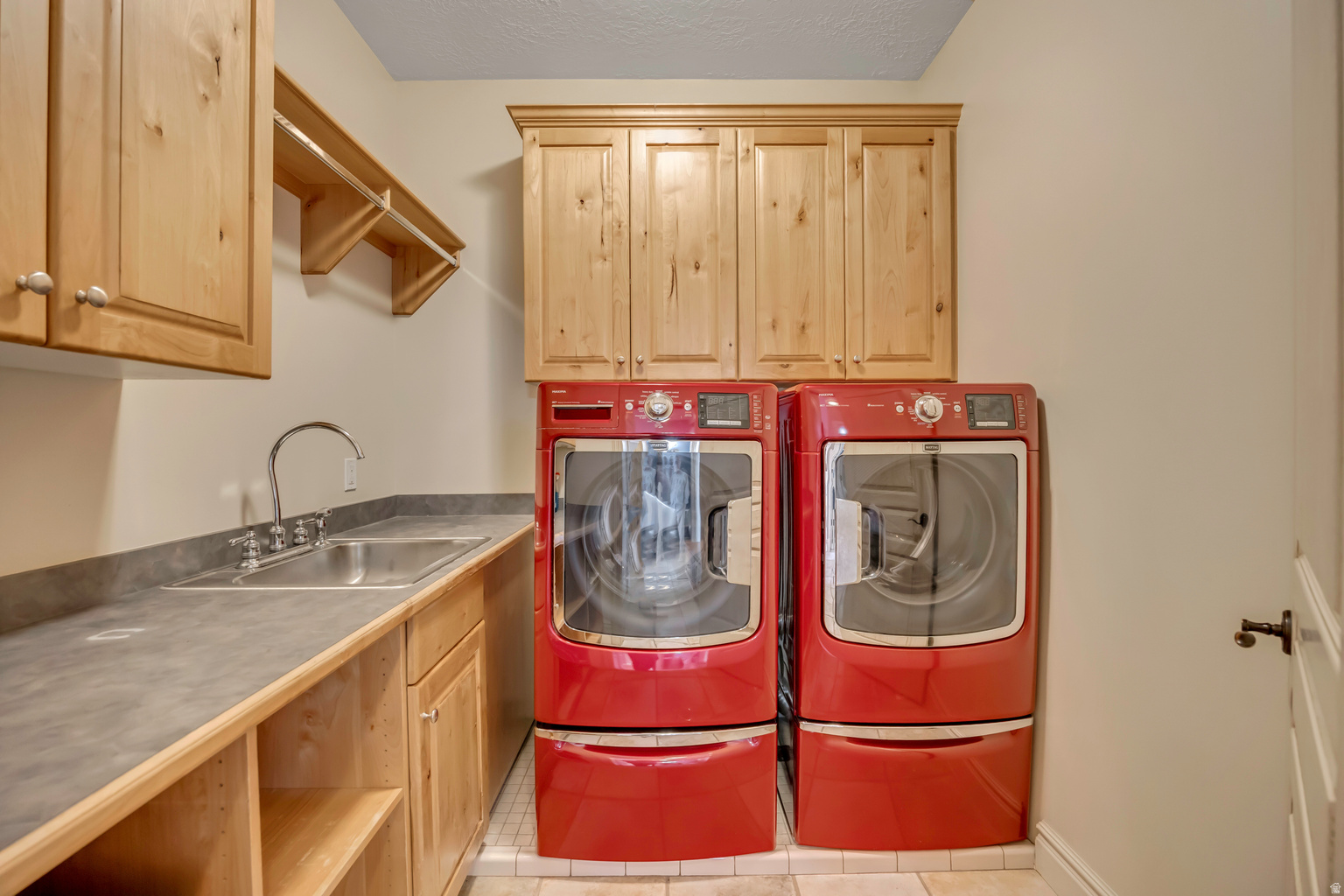 1653 E PEAR ORCHARD CT, Draper, UT, 84020